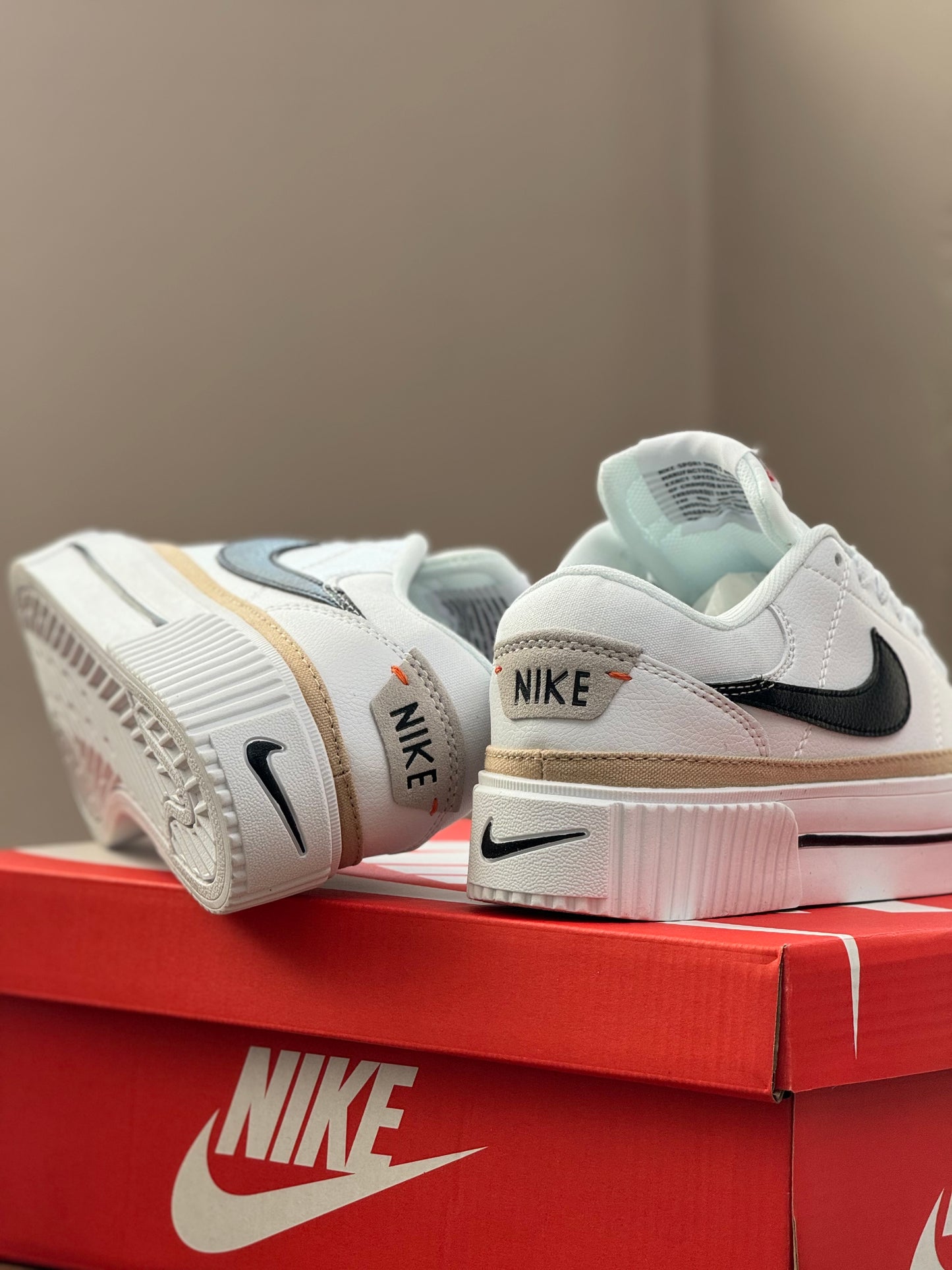 Nike Court Legacy