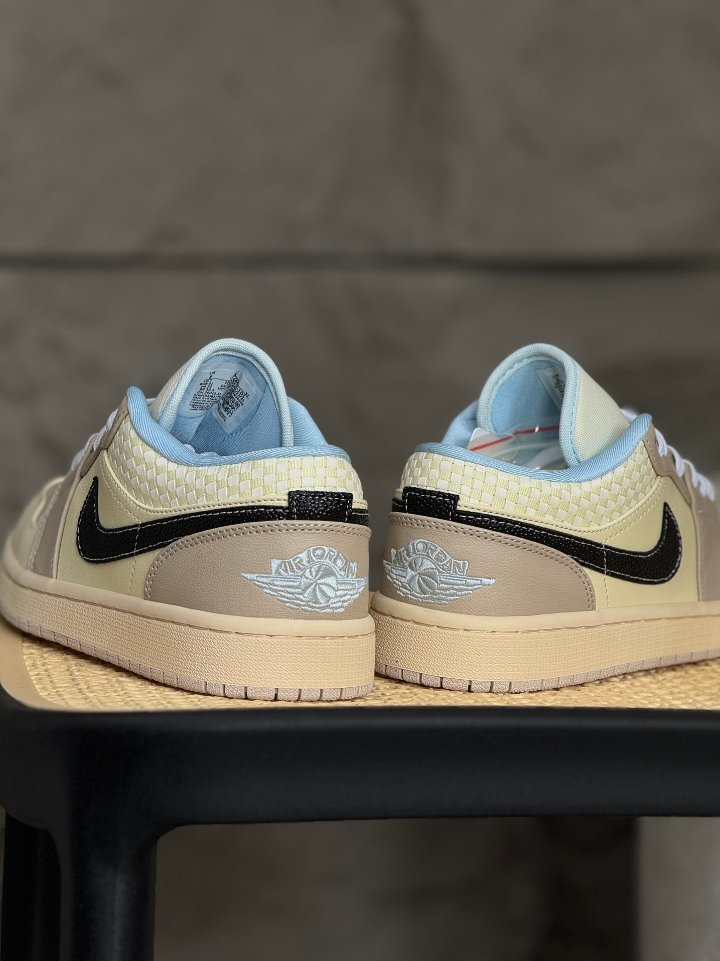 Jordan 1 Low SE Sanddrift Glacier Blue