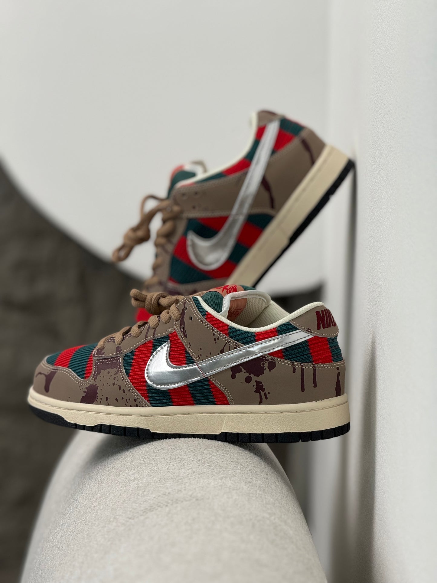 Nike SB Dunk Low Freddy Krueger