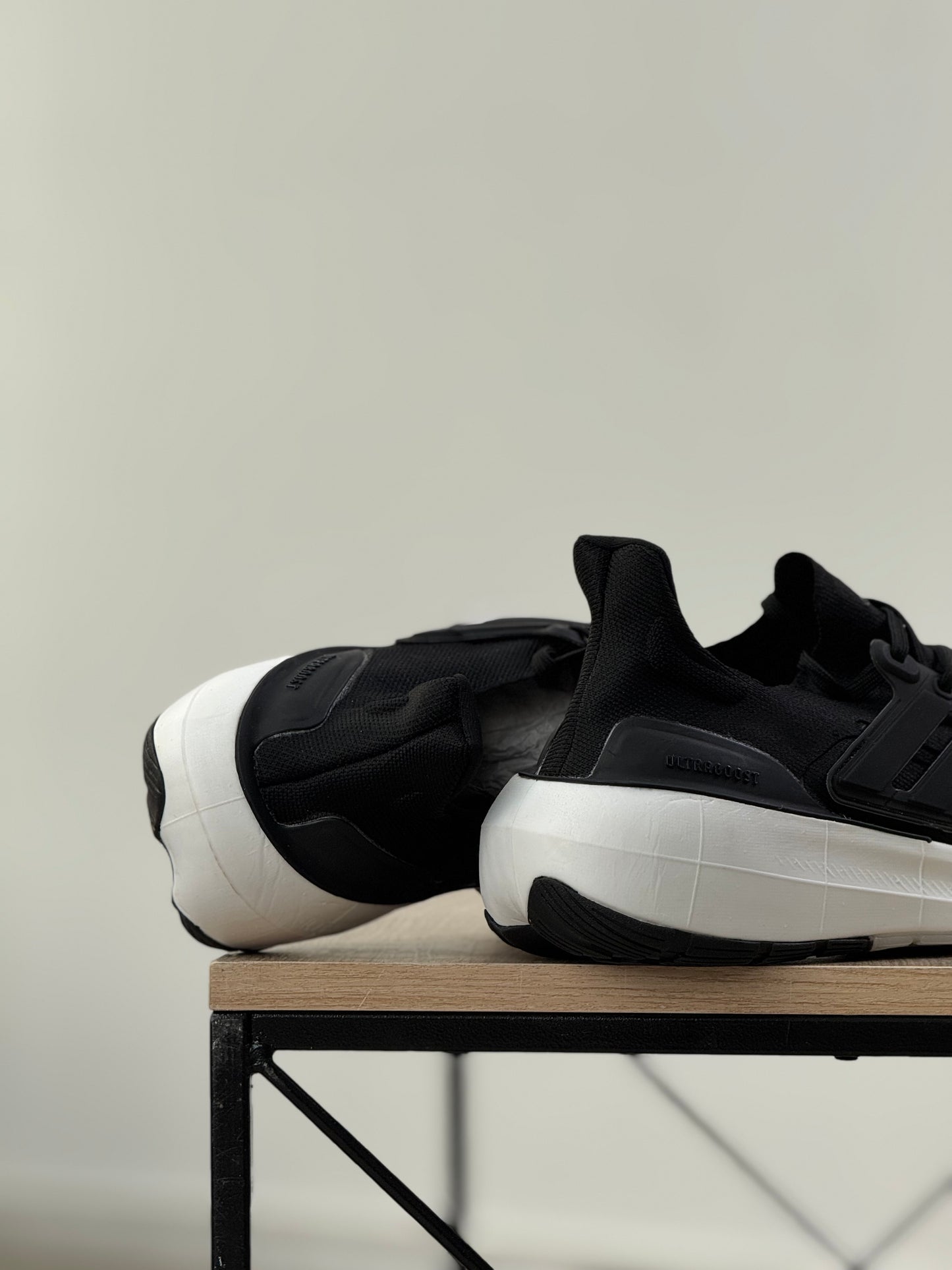 Adidas Ultraboost Light 23