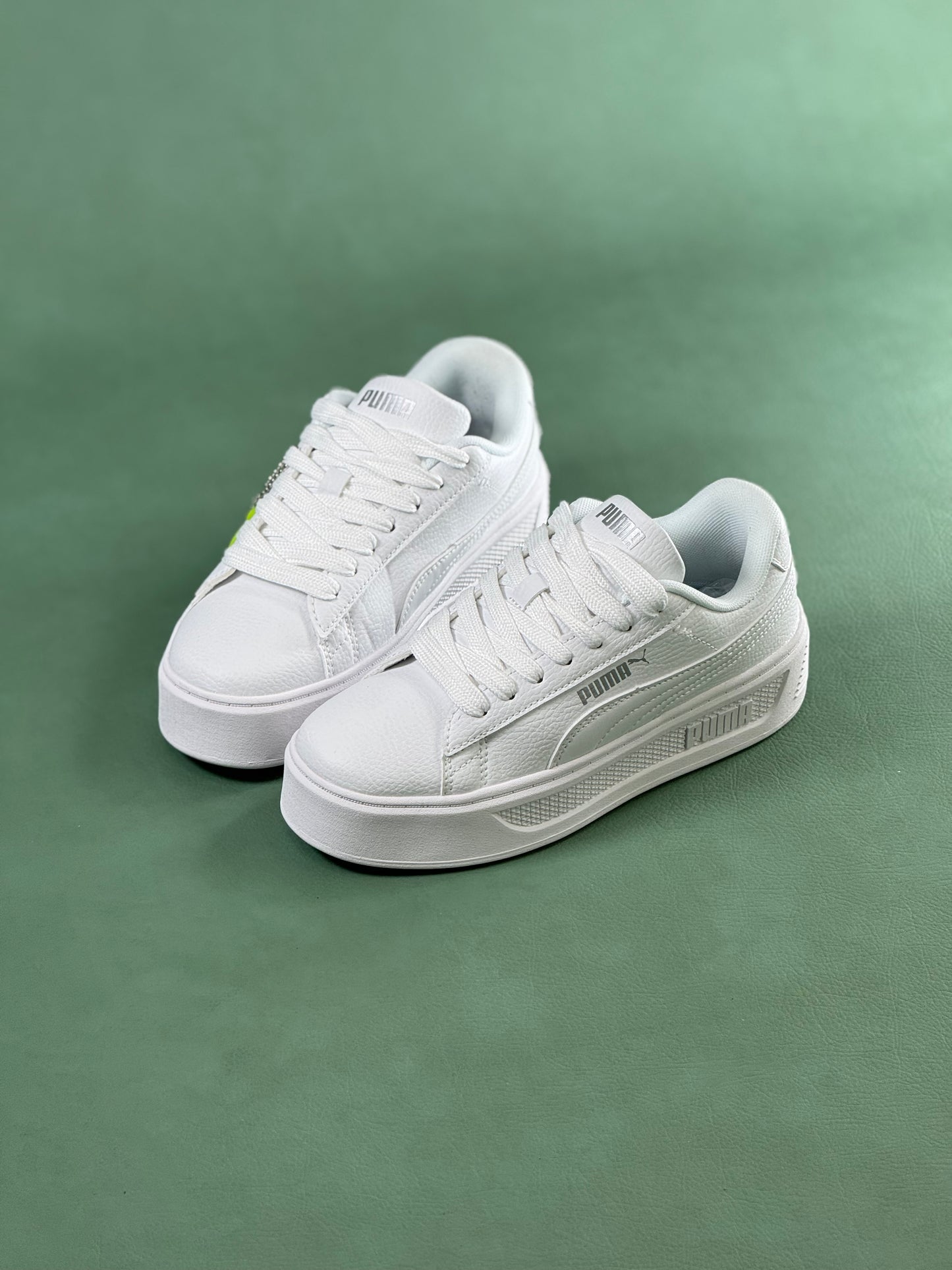 Puma Smash Platform V3