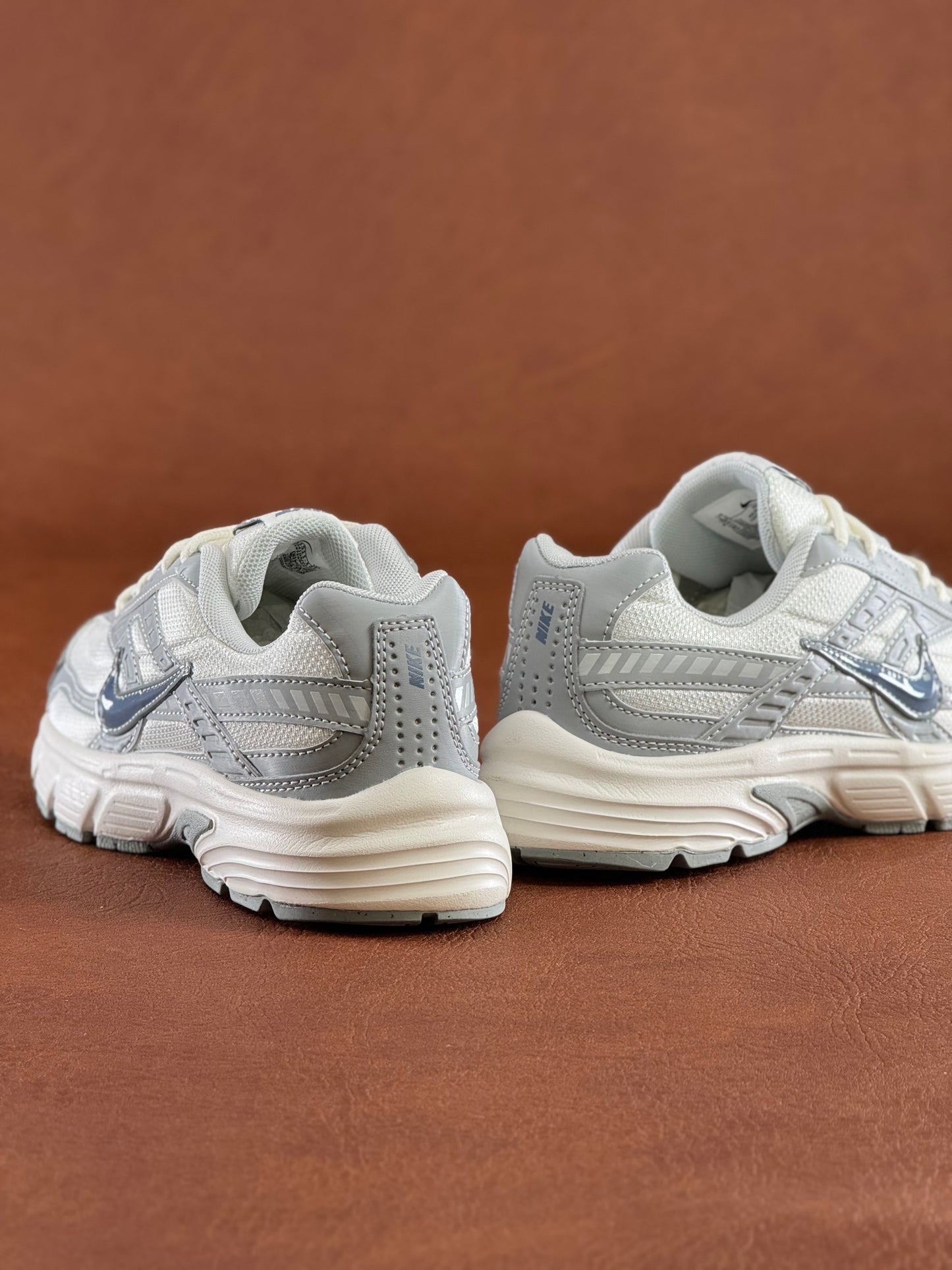 Nike Intiator