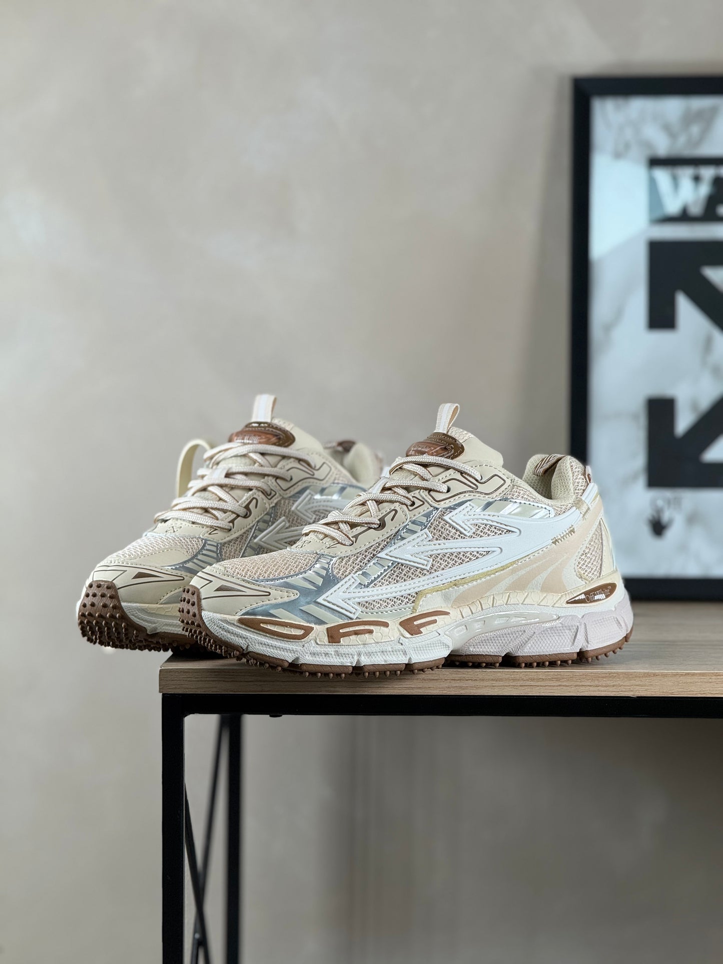 Off White Be Right Back