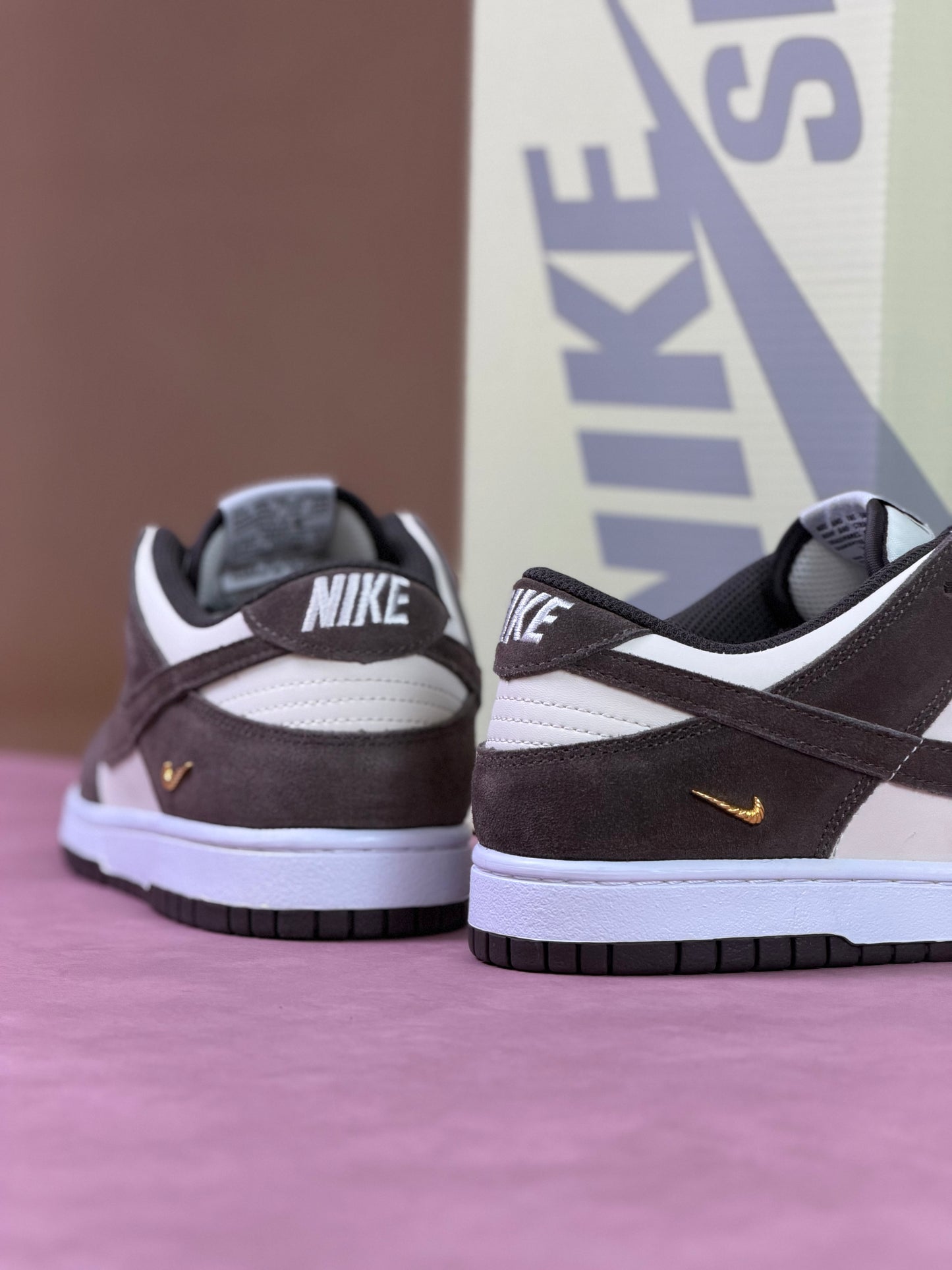 Nike Dunk Low SB Light Orewood Baroque