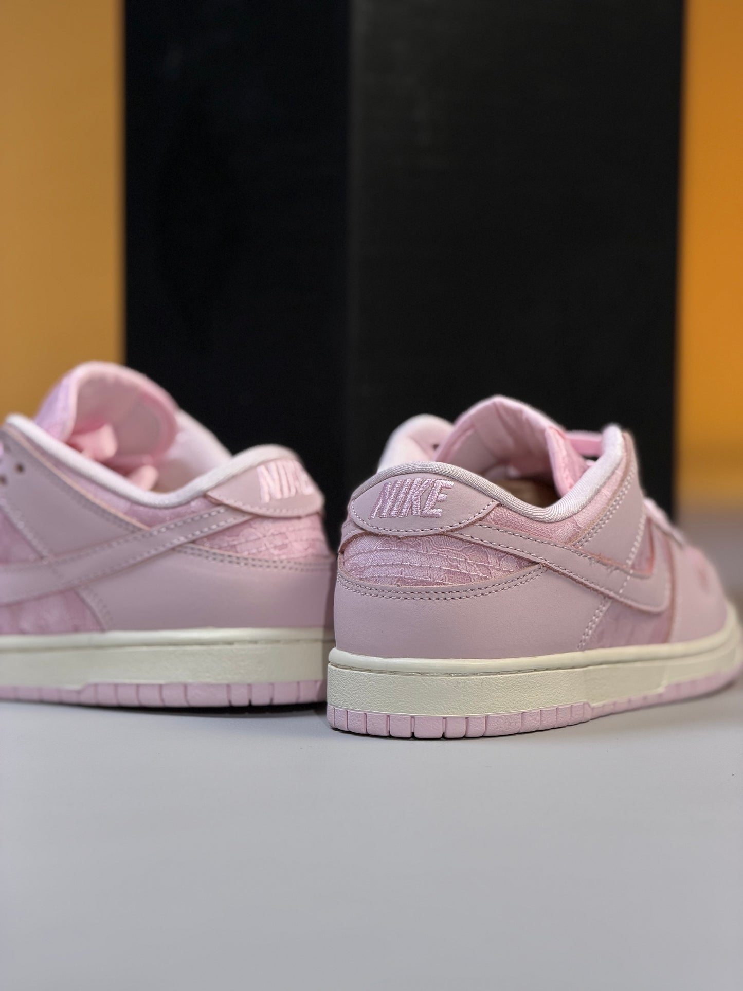 Nike Dunk Flower Pink