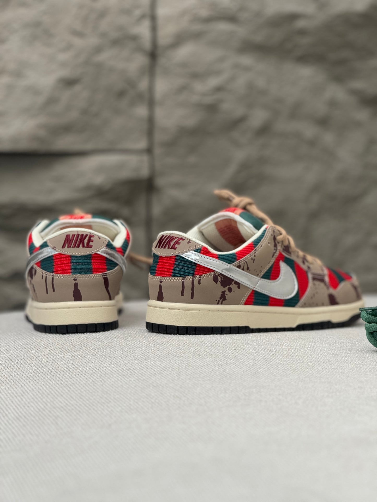 Nike SB Dunk Low Freddy Krueger