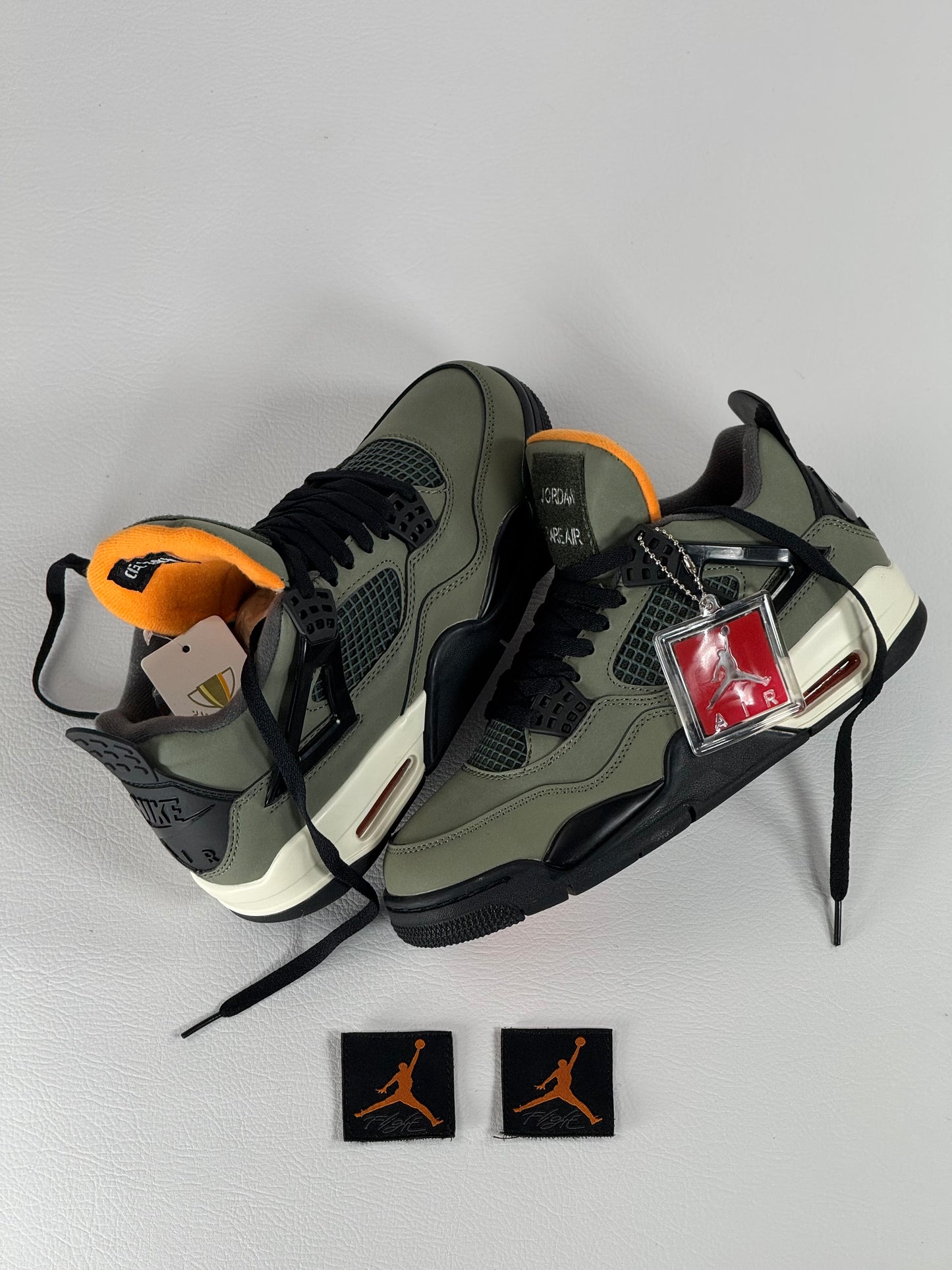 Air Jordan 4 x Undefeated