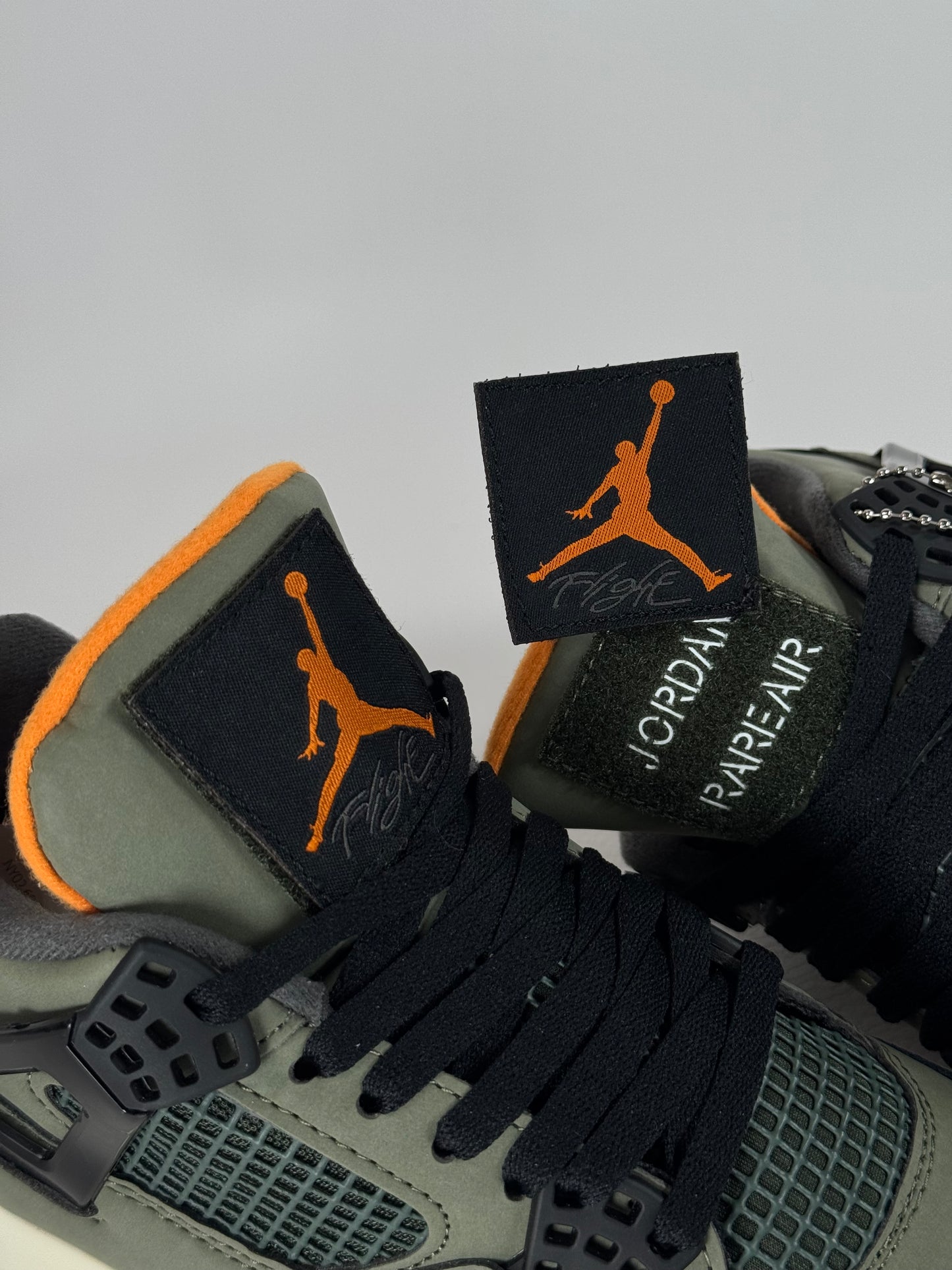 Air Jordan 4 x Undefeated