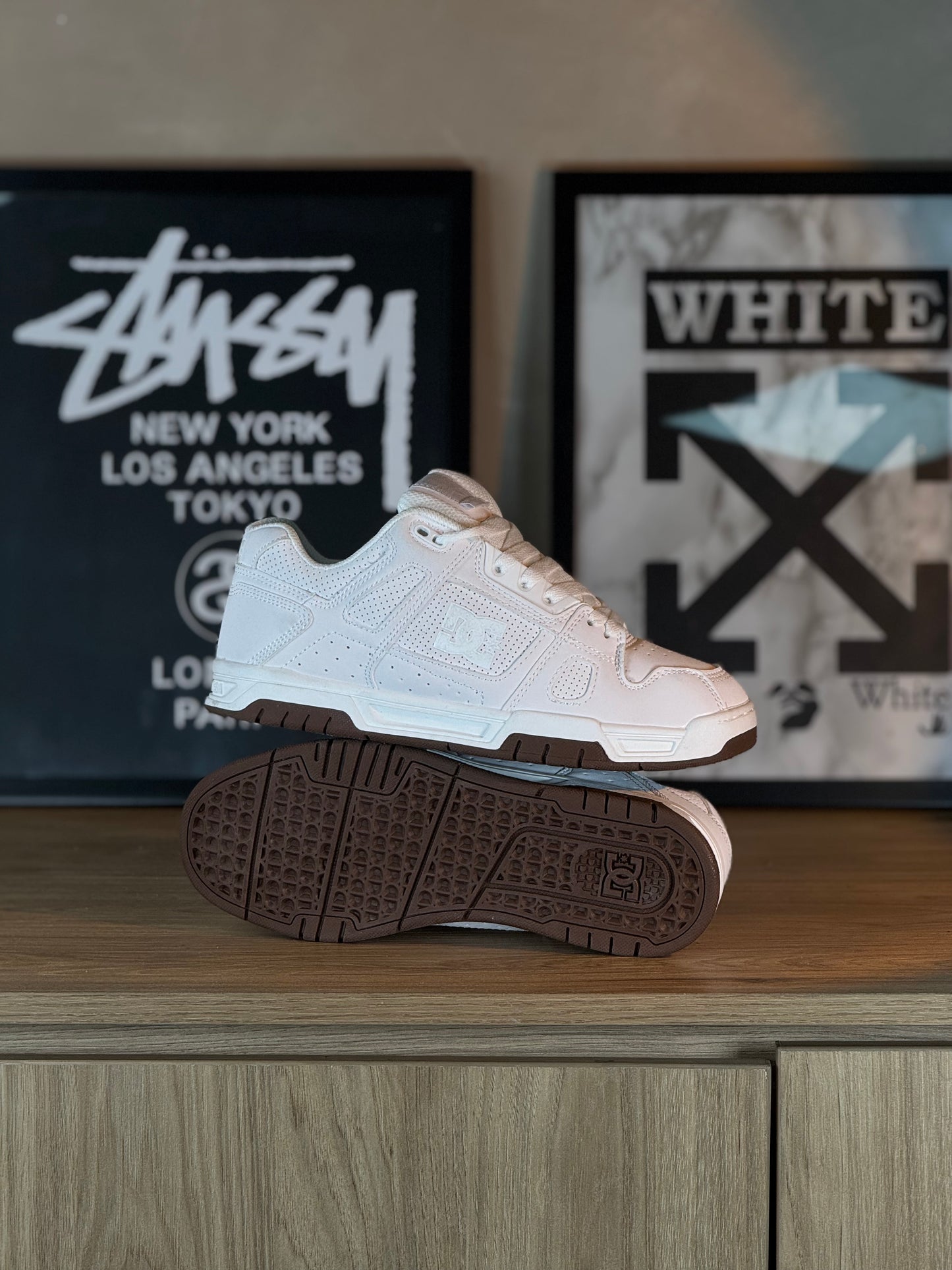 DC Skate White