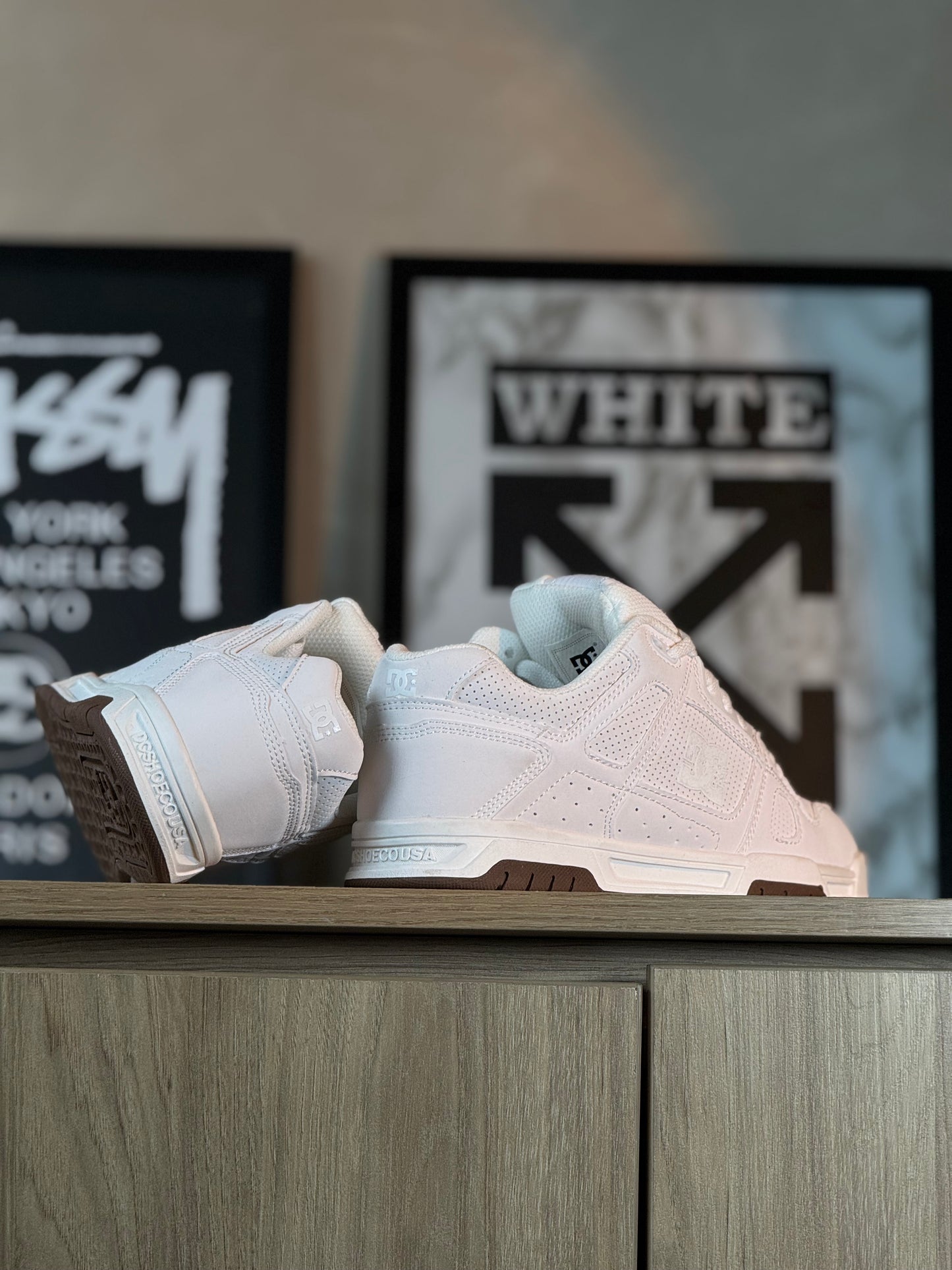 DC Skate White