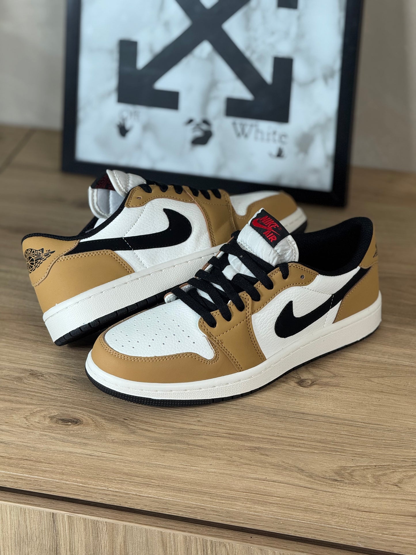 Air Jordan 1 Low Mocha