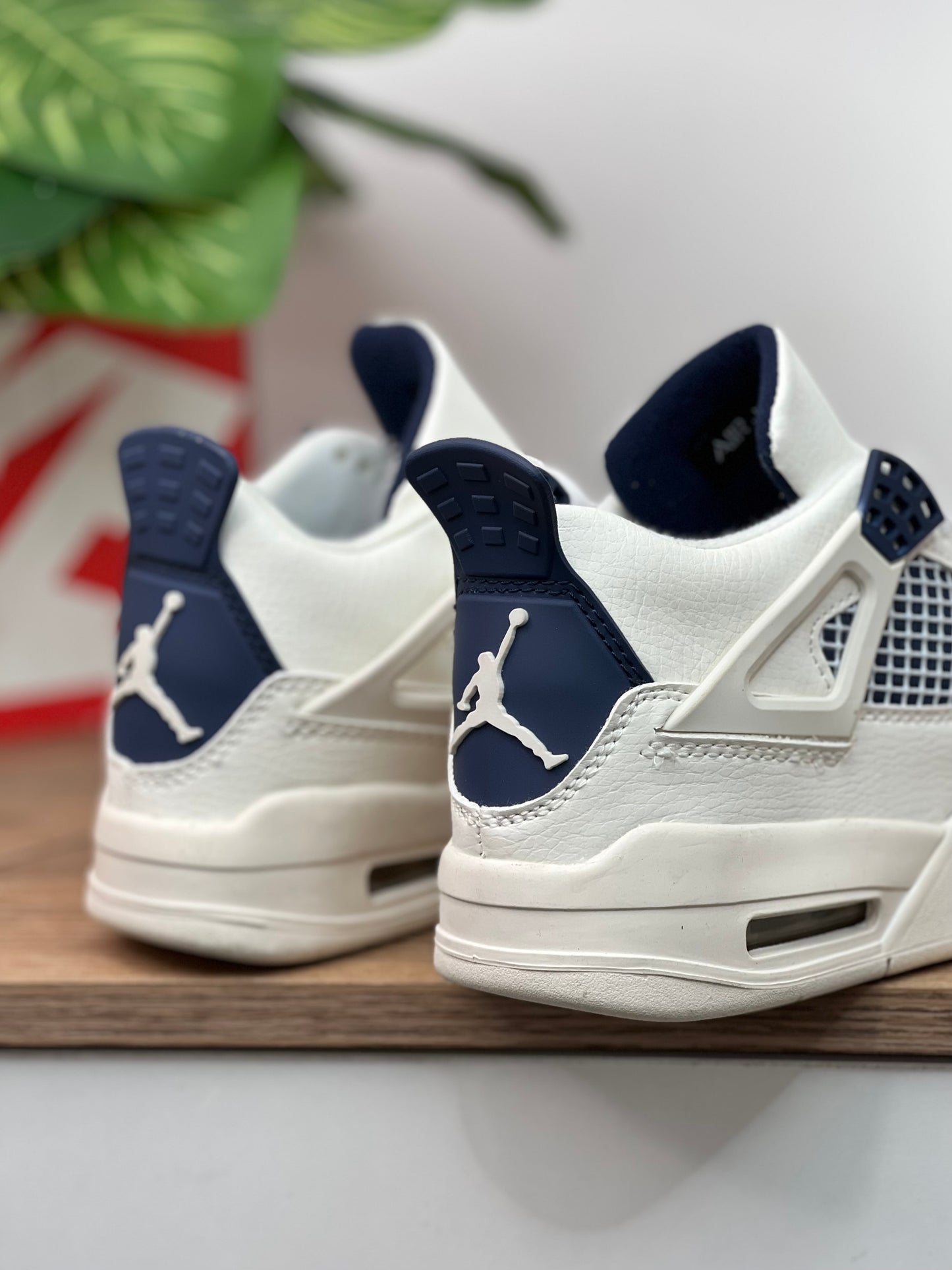 Air Jordan 4