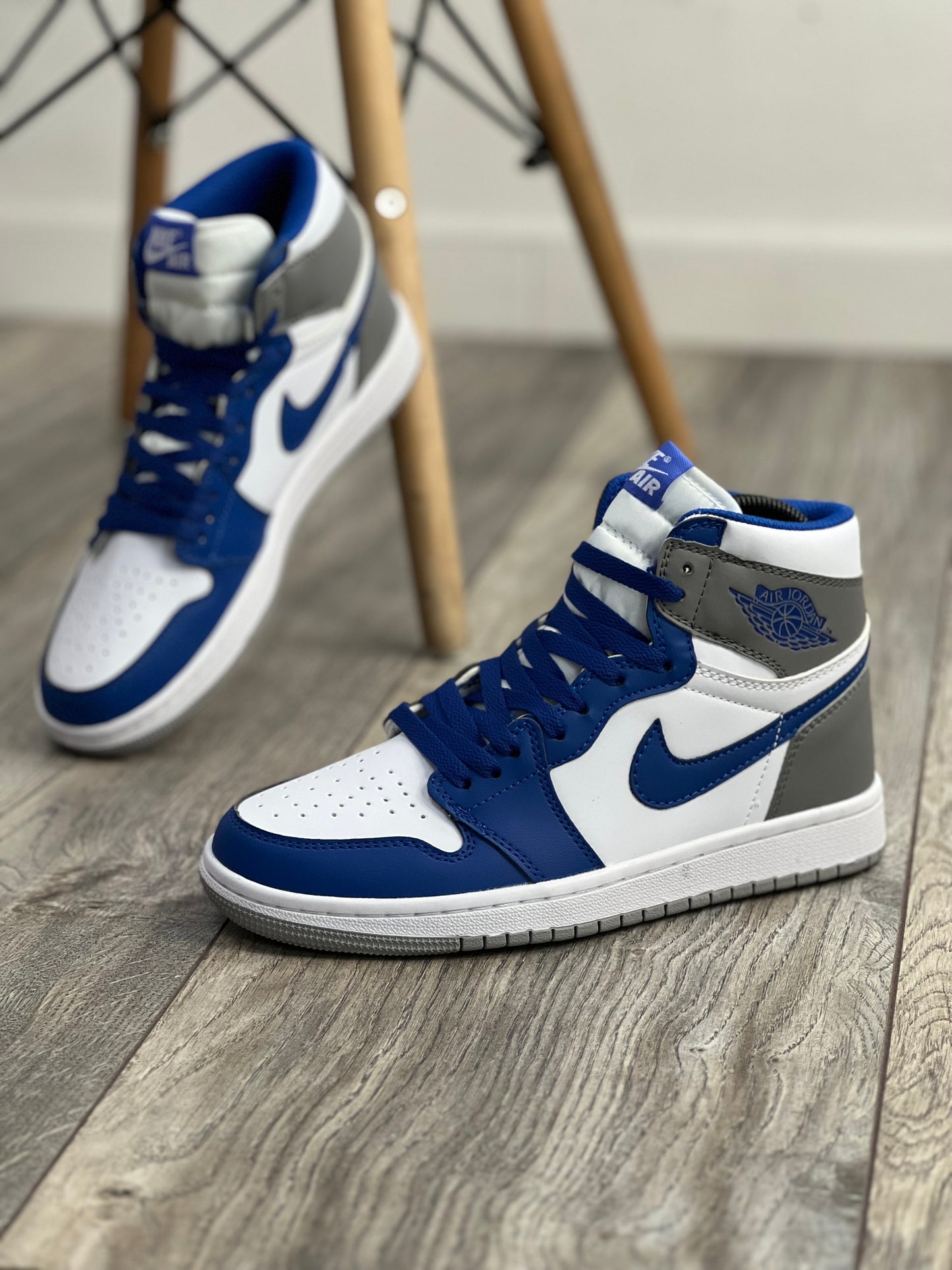Air Jordan Retro 1 True Blue
