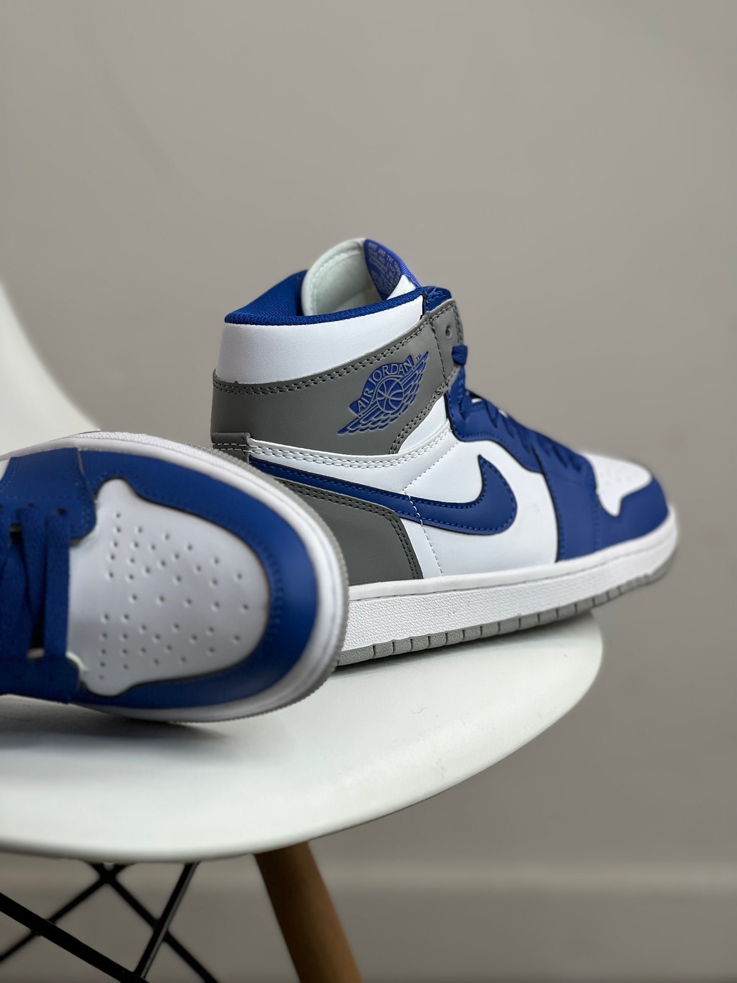 Air Jordan Retro 1 True Blue