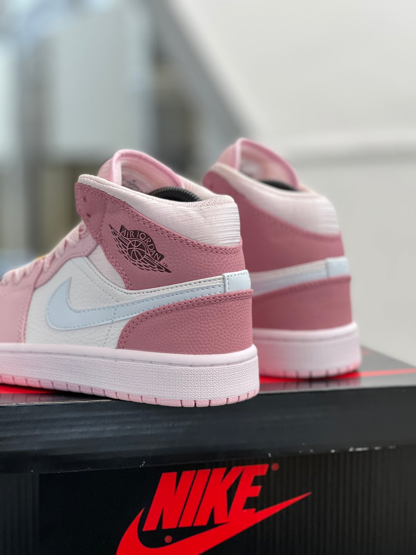 Jordan 1 Mid Digital Pink
