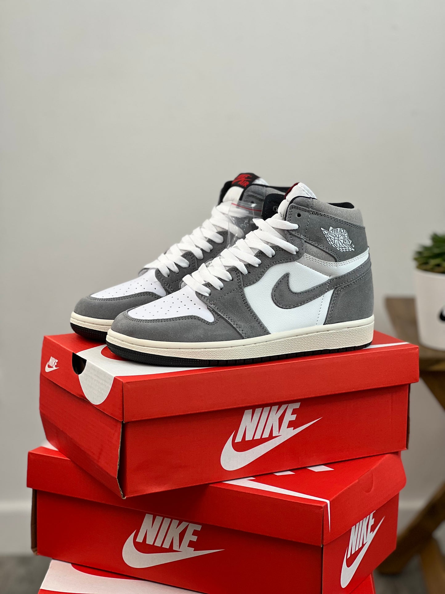 Air Jordan 1 Retro High OG Washed Black