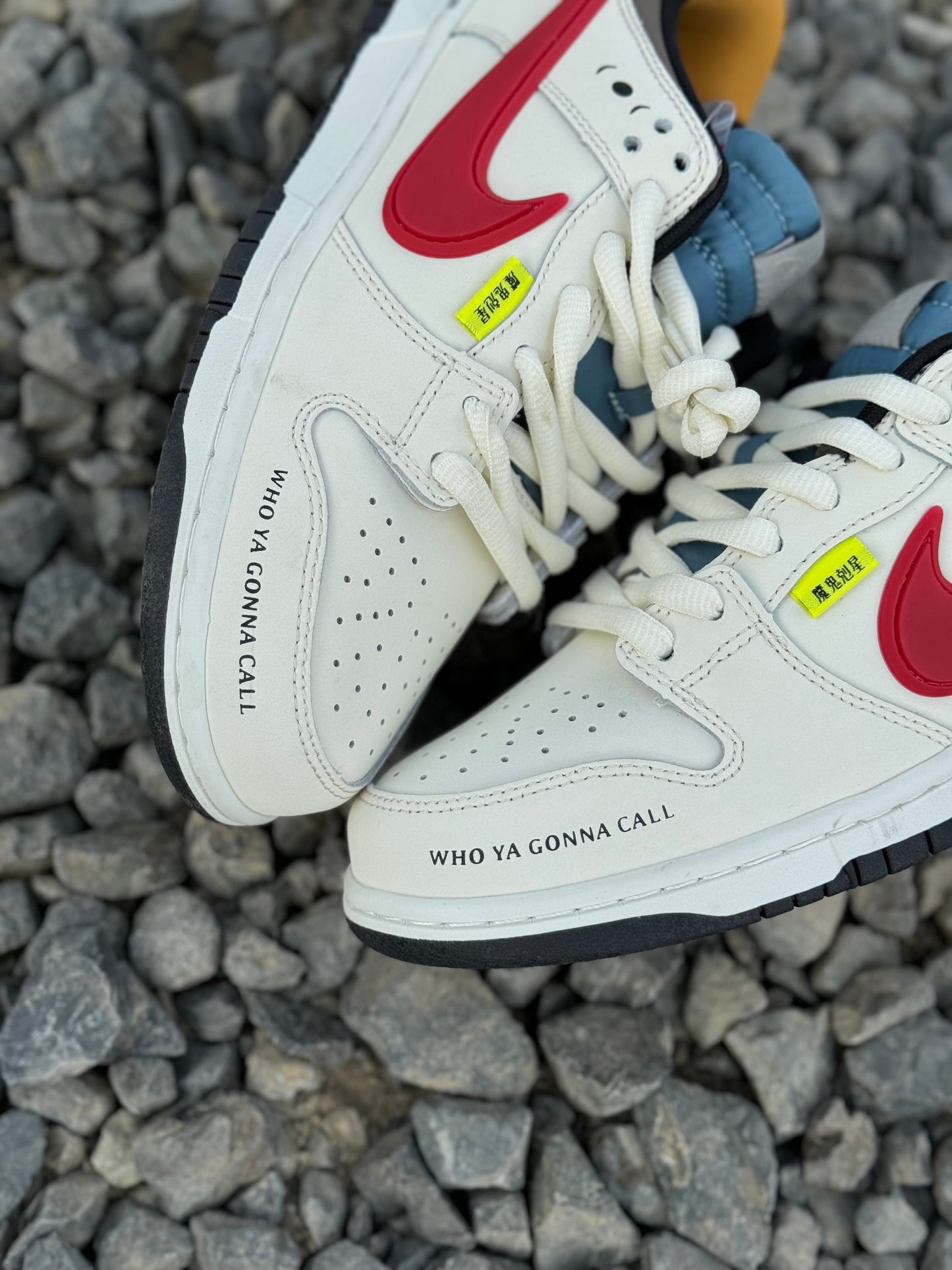 Nike Sb Dunk Low x Los cazafantasmas-Ghostbusters