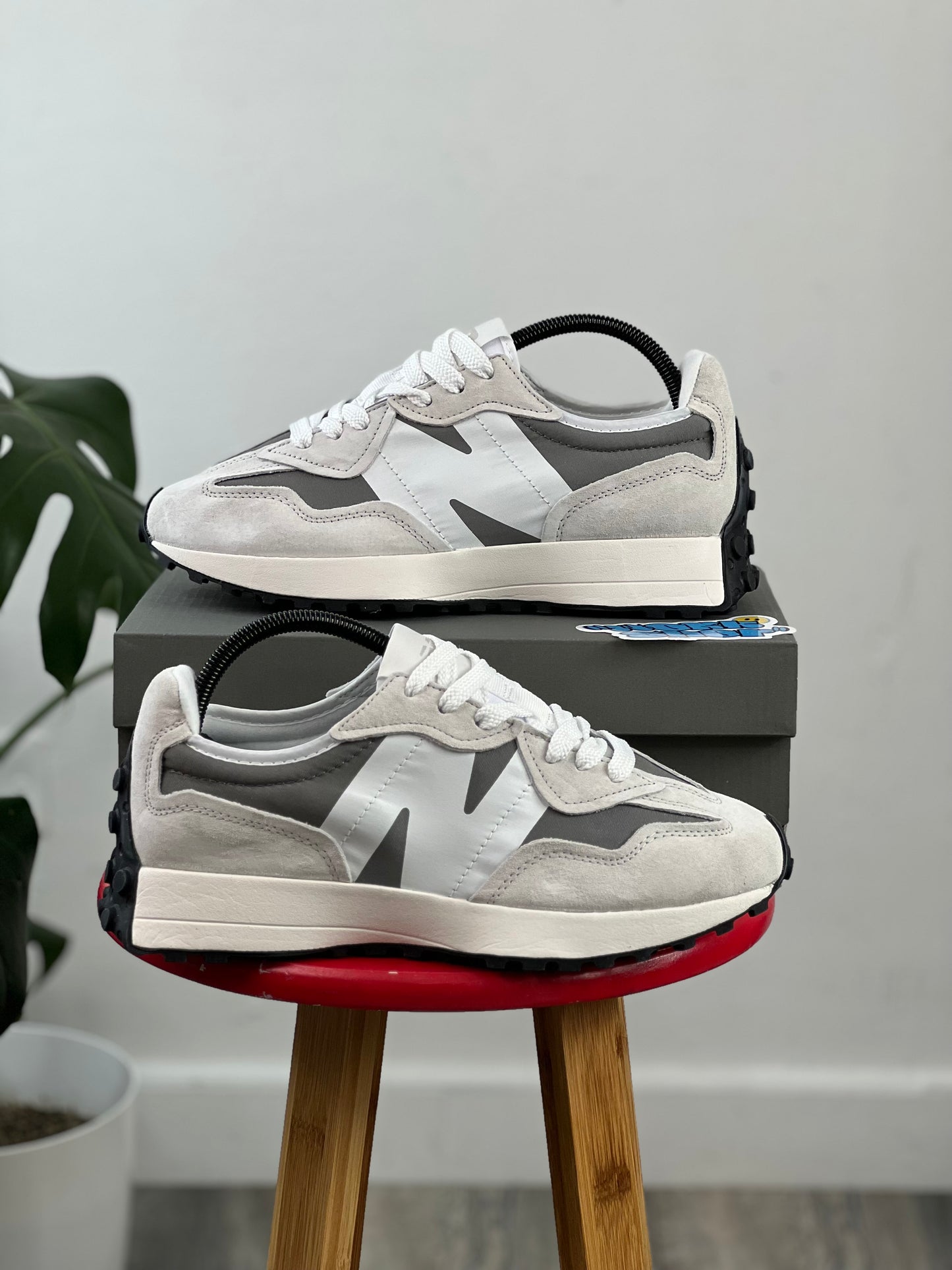New Balance 327 Nimbus cloud