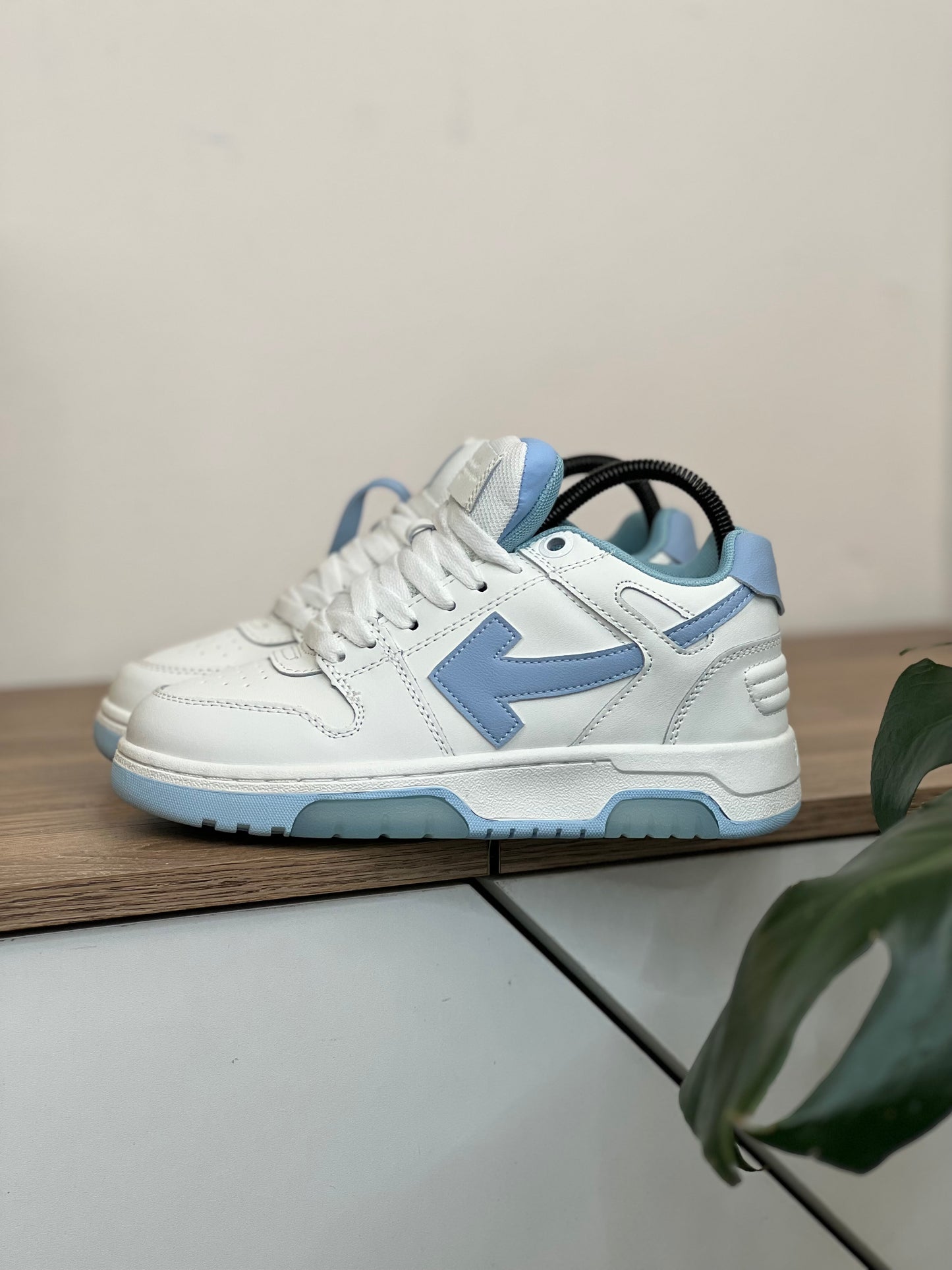 Off White