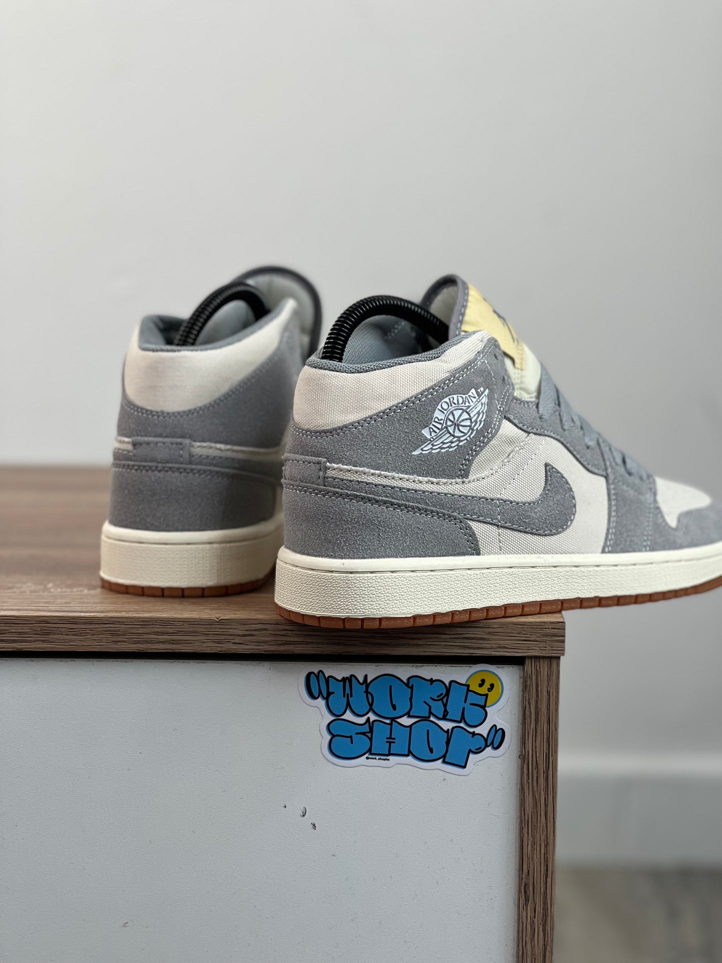 Air Jordan Mid