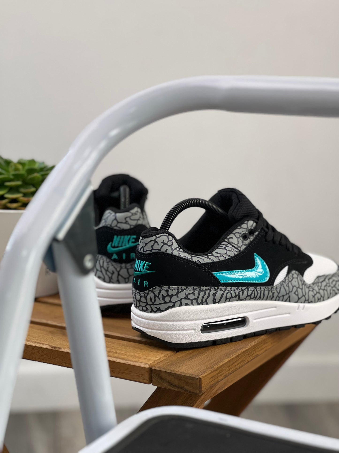 Nike Air Max 1 Atmos Elephant