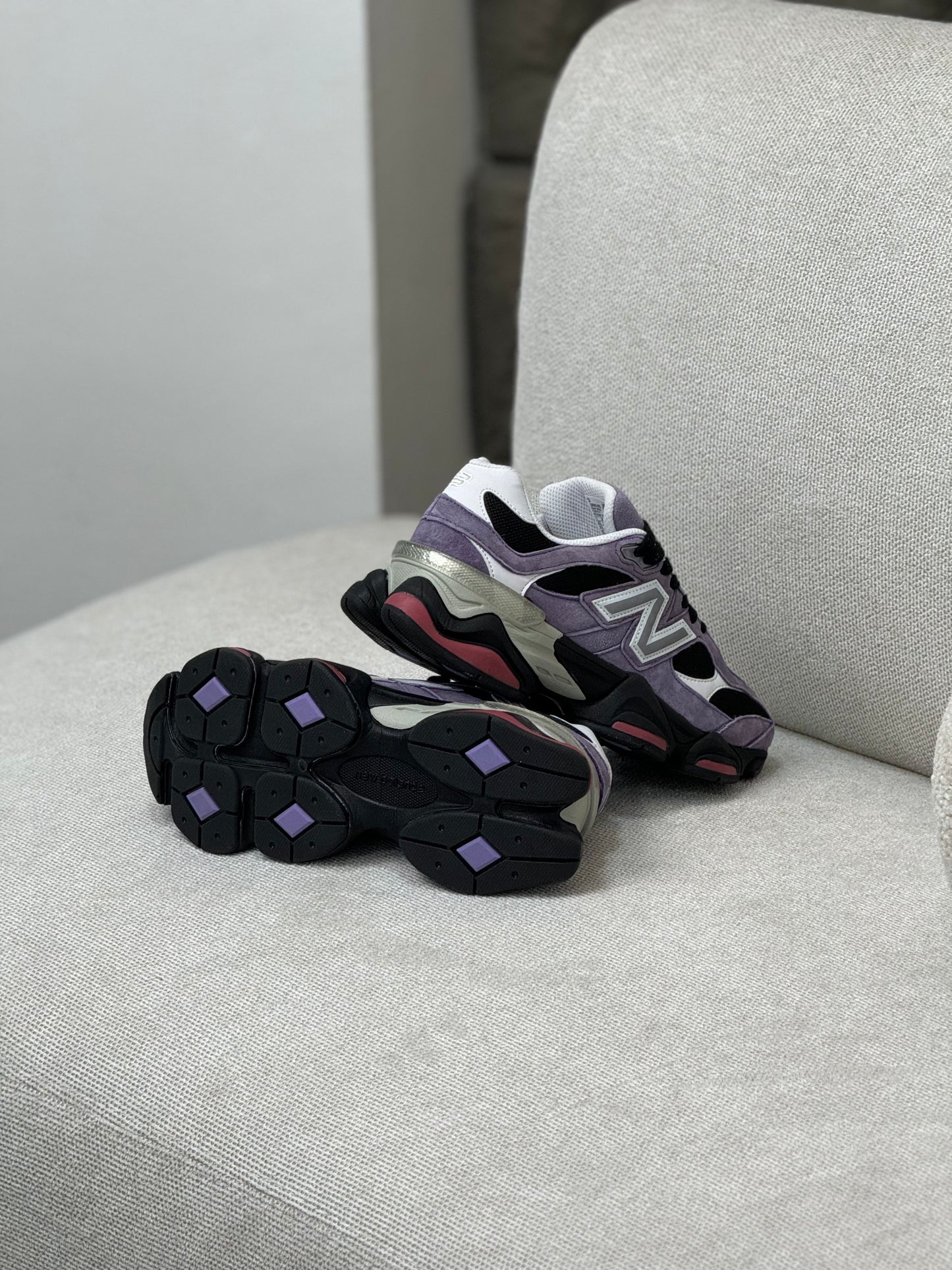 New Balance 9060 “ Violet Noir “