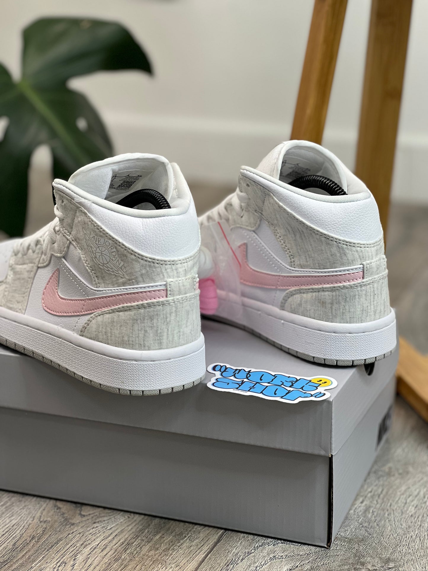 Air Jordan 1 Mid SE Light Iron Ore