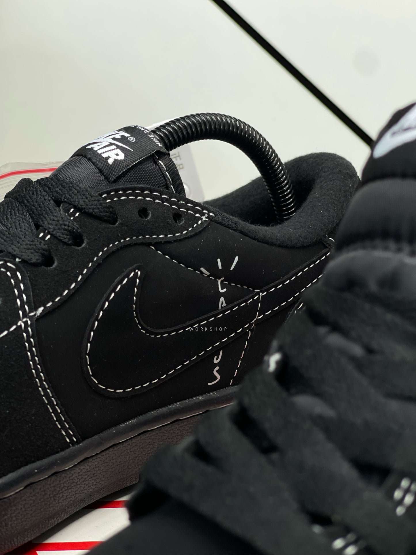 Air Jordan 1 Low Travis Scott