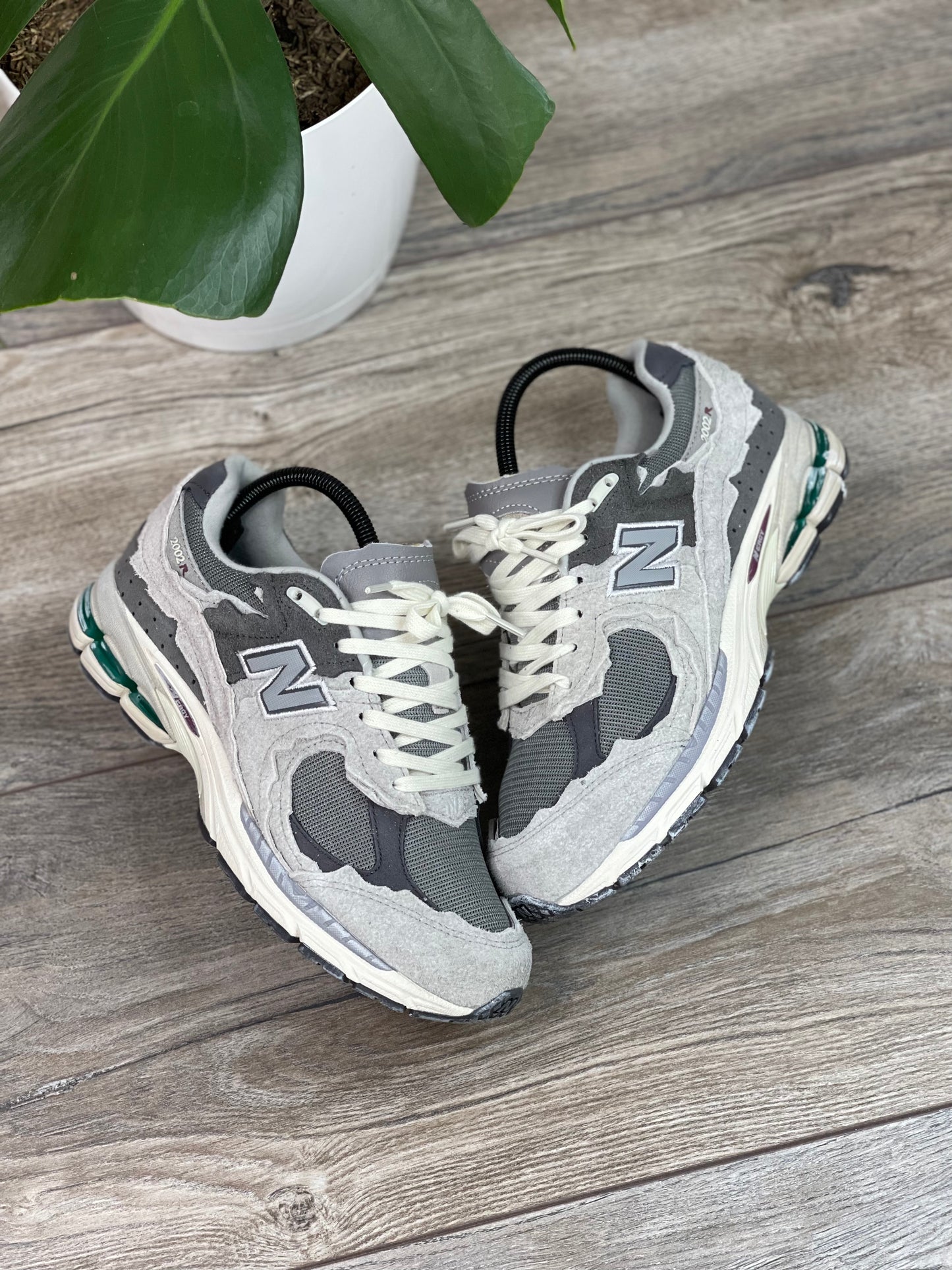 NEW BALANCE 2002R PROTECTION PACK RAIN CLOUD