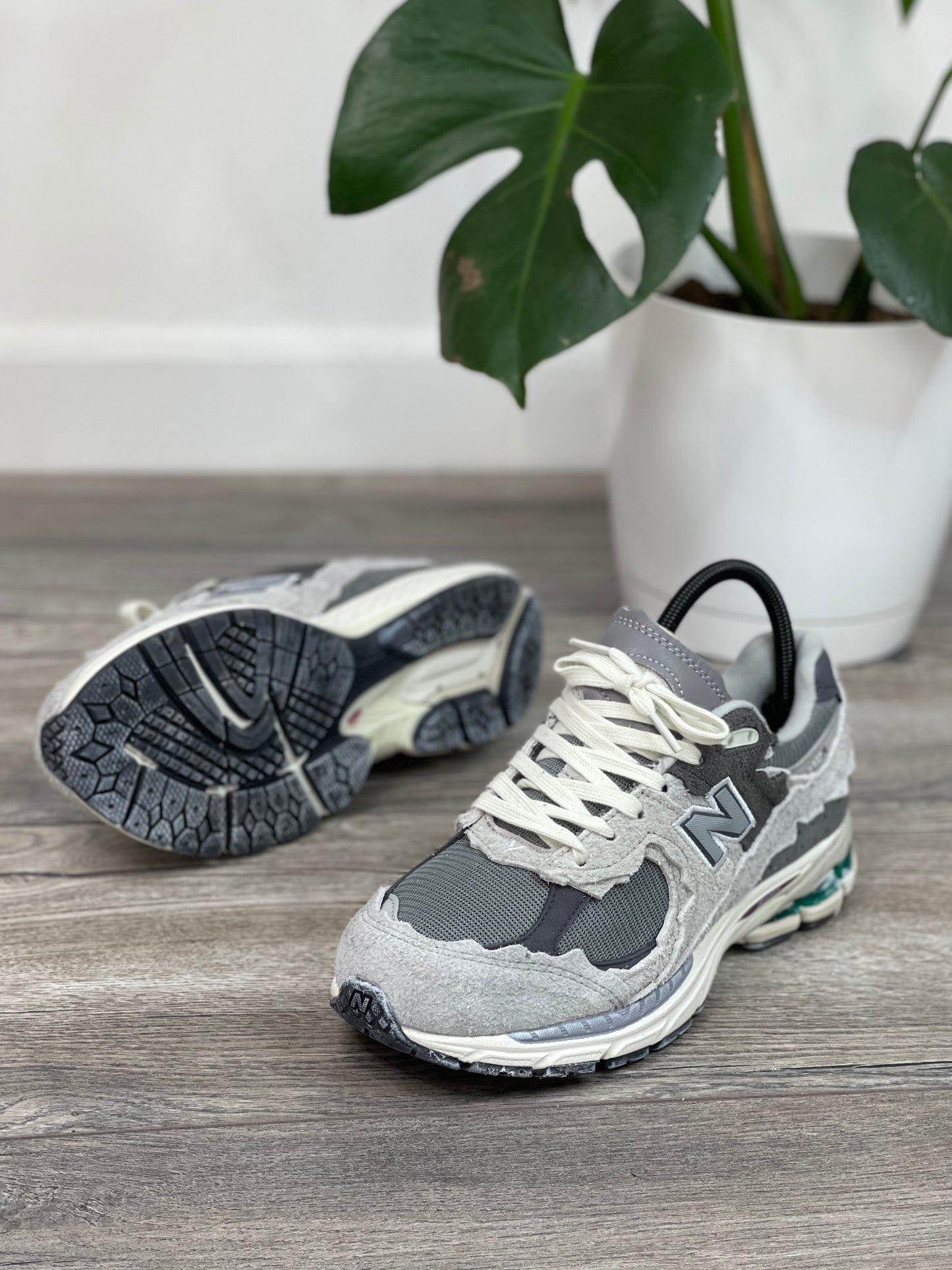 NEW BALANCE 2002R PROTECTION PACK RAIN CLOUD