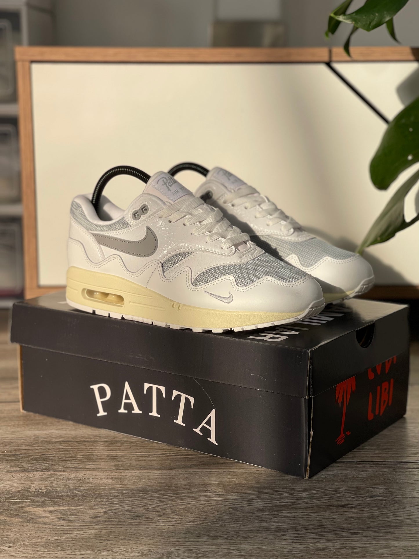 Nike Air Max 1 Patta Waves White Silver