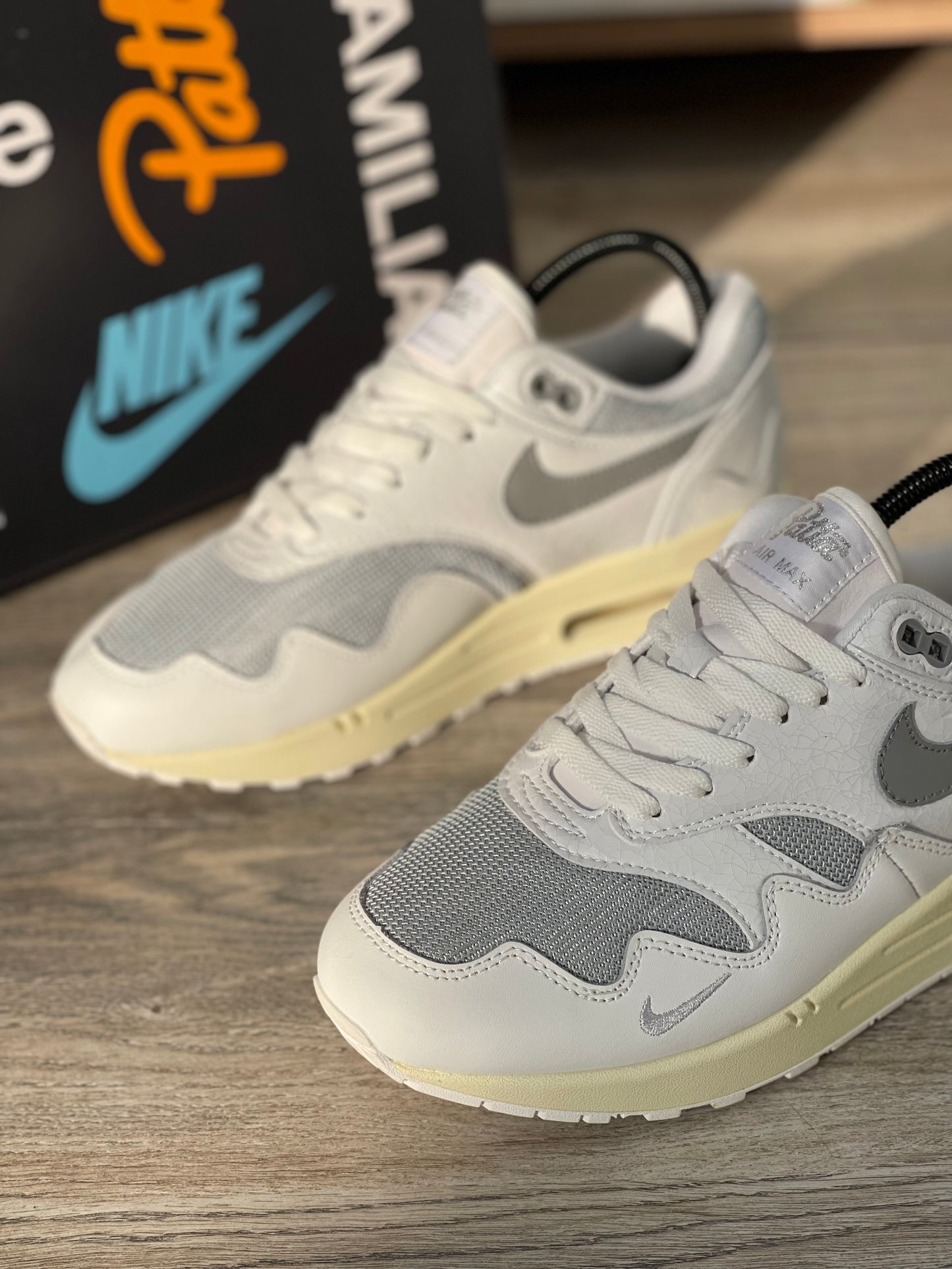 Nike Air Max 1 Patta Waves White Silver
