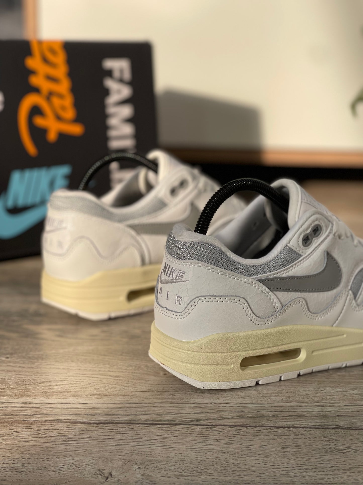 Nike Air Max 1 Patta Waves White Silver