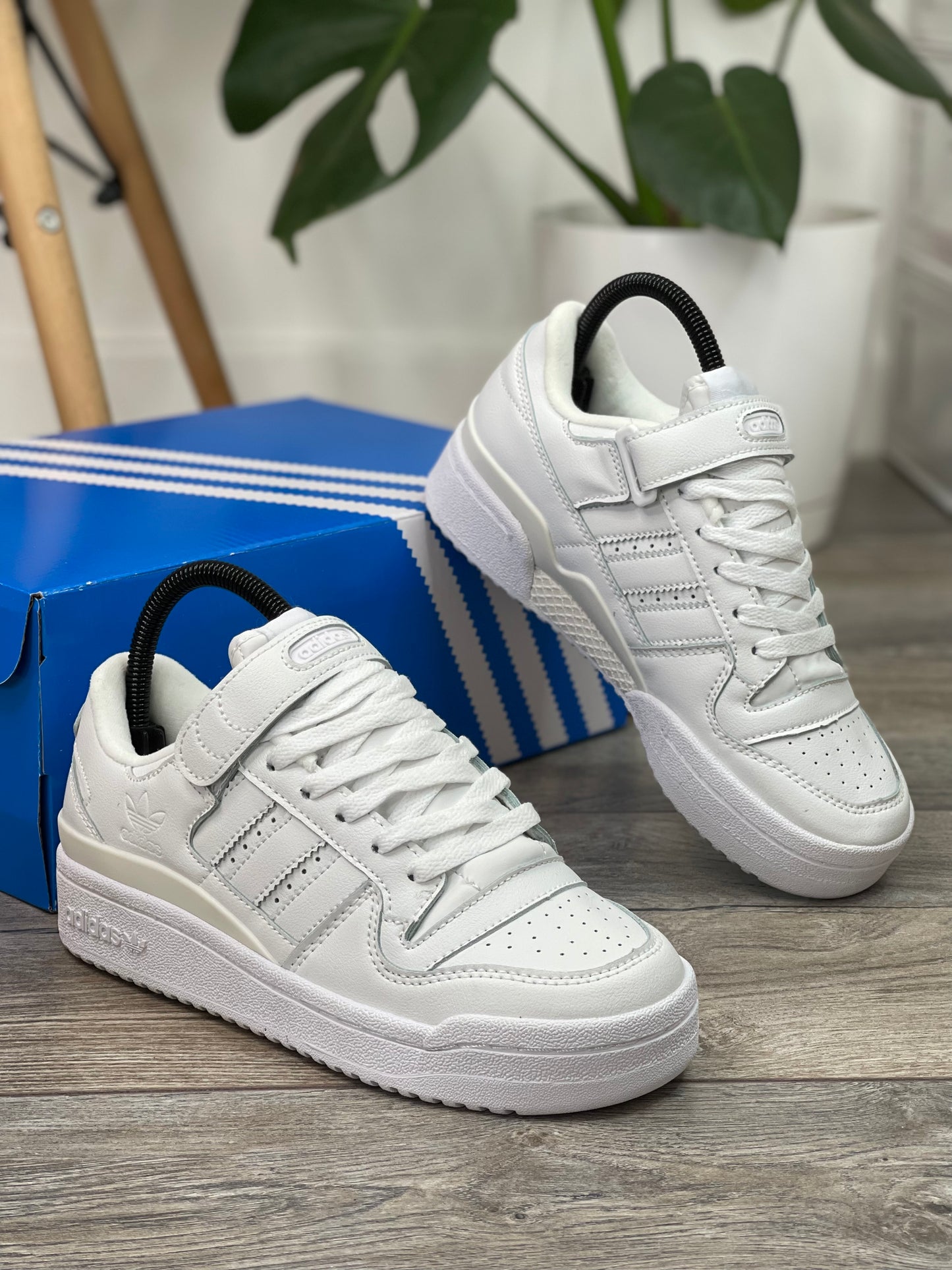 Adidas Forum low