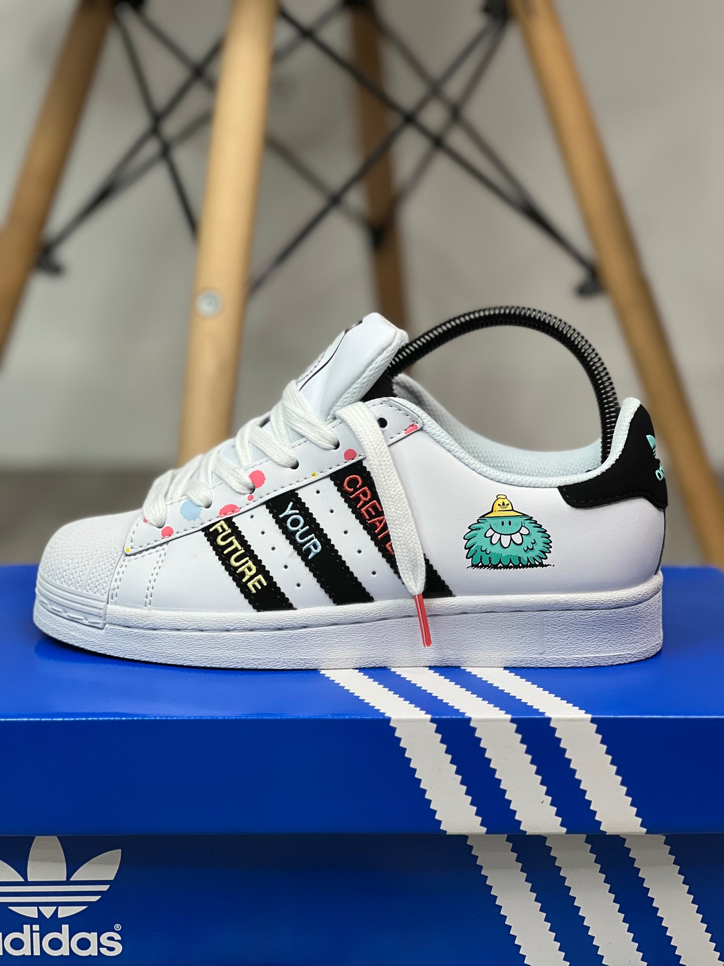 Adidas Super Star X Kevin Lyions
