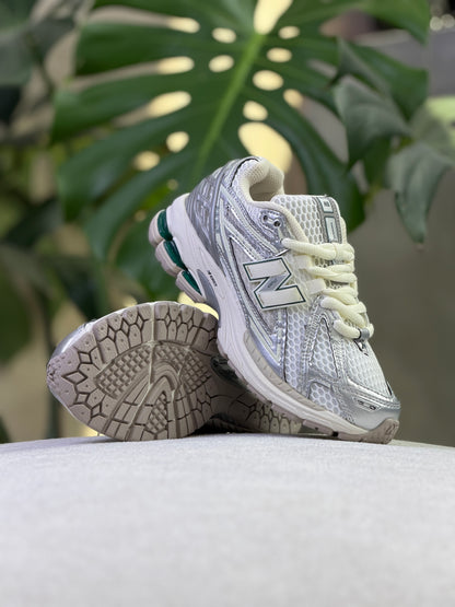 New Balance 1906r Metallic Silver
