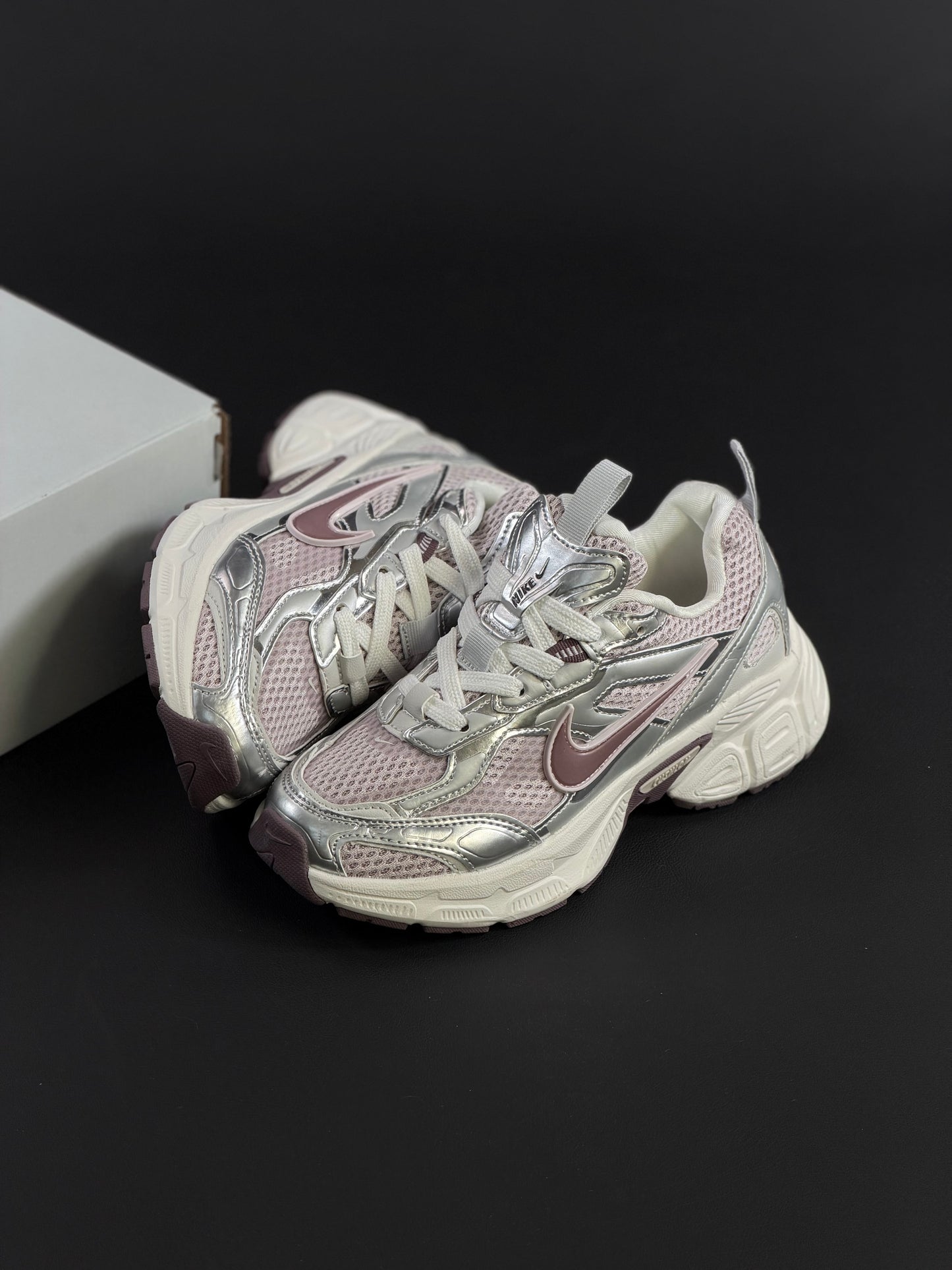 Nike V5 RNR Platiniun Purple