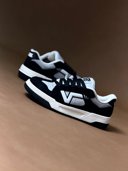 Vans Upland Black Cream