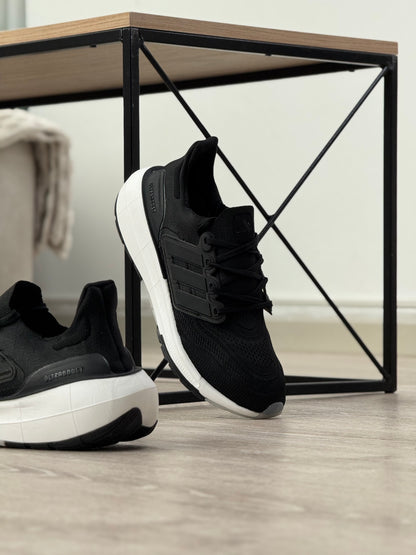 Adidas Ultraboost Light 23
