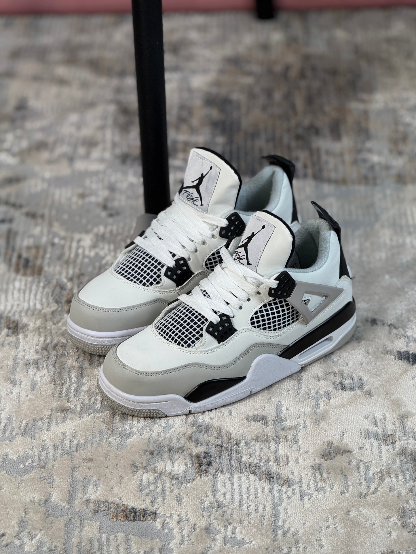 Jordan Retro 4 Military black