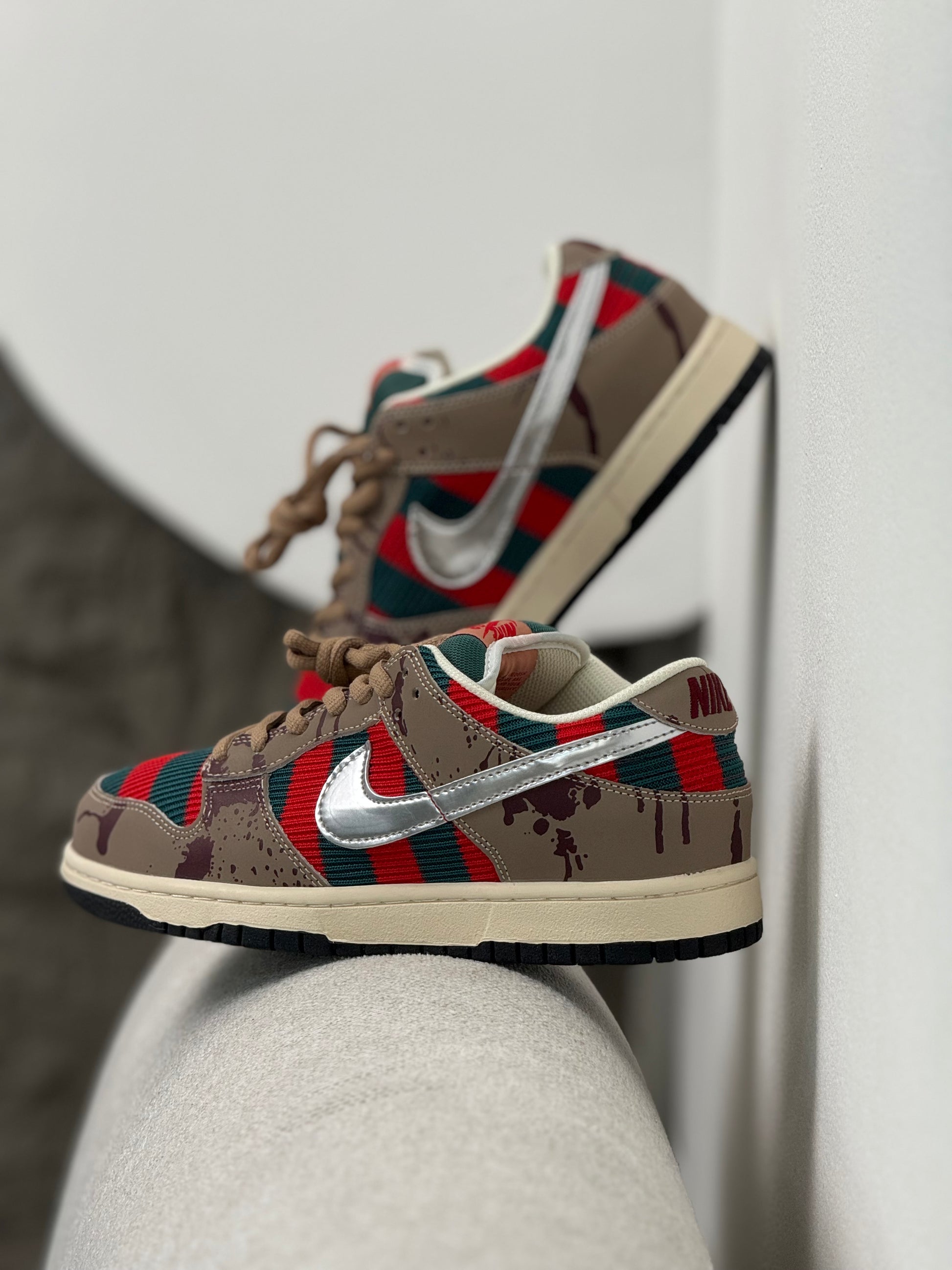 Tenis Freddy Freddy Nike Nike SB Dunk Low Freddy Krueger