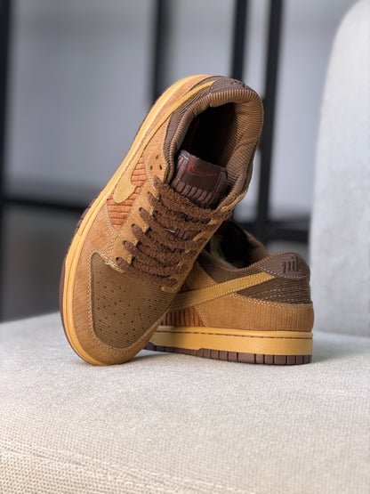 Nike Dunk Low Retro Premium Light British