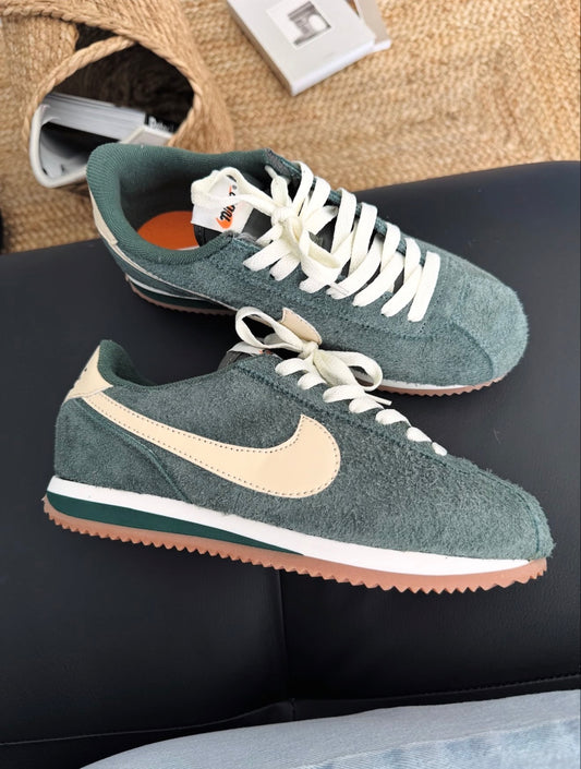 Nike Cortez Green Vintage