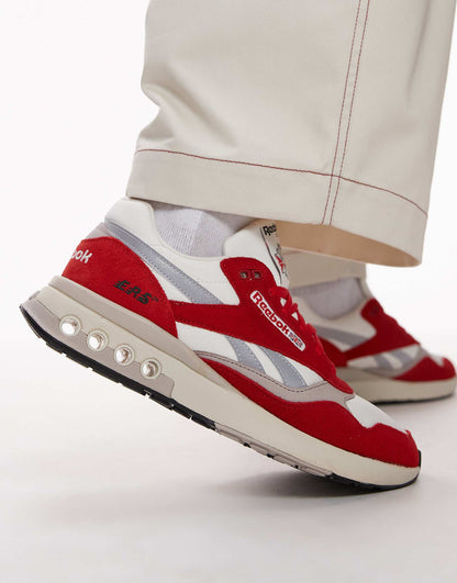 Rebook ERS World Red