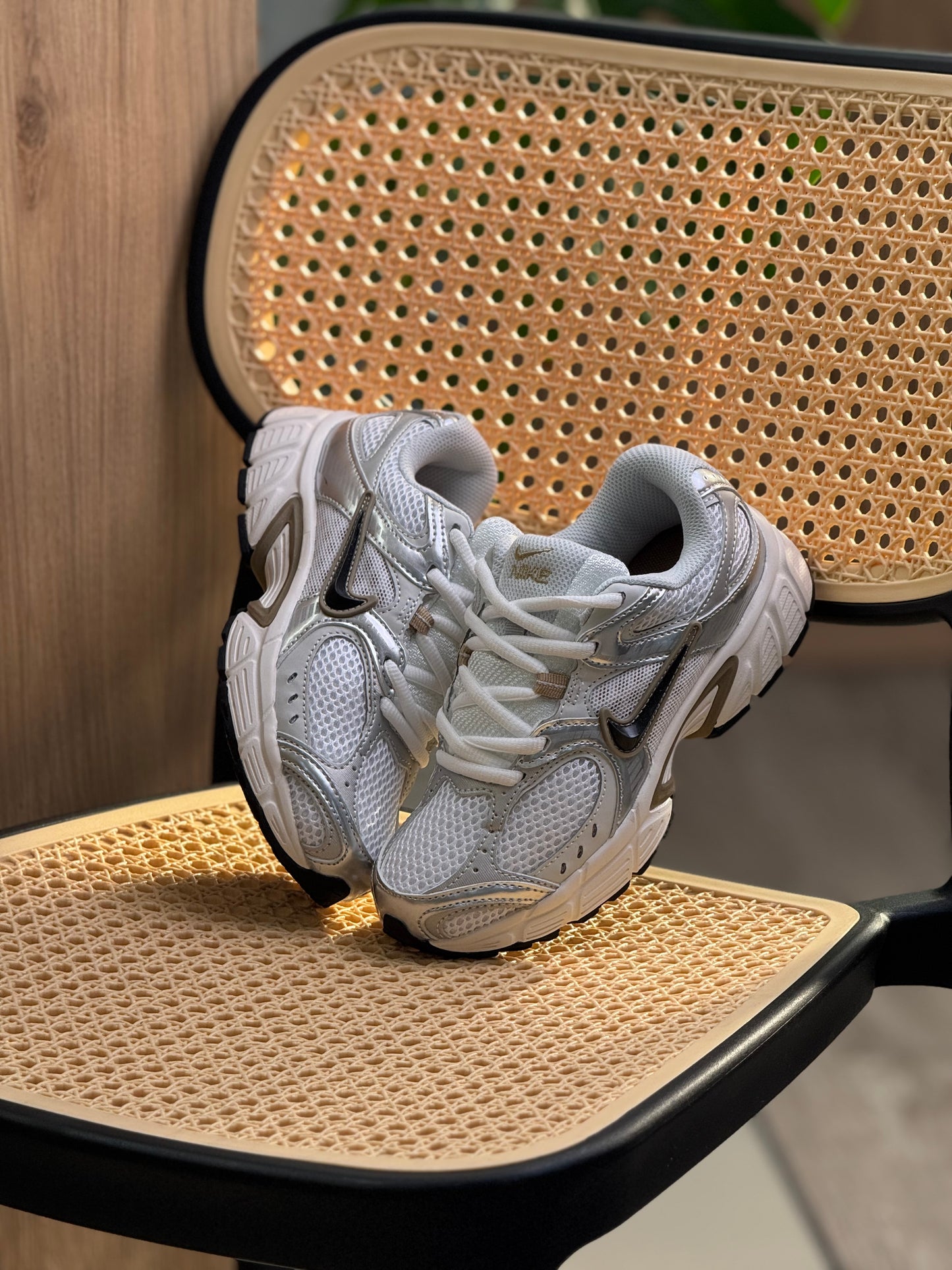 Nike V5 Rnr Metallic Coffee