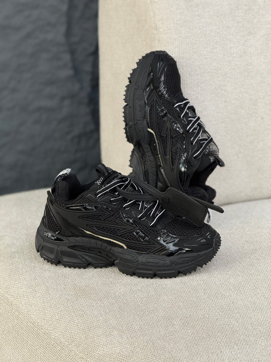 Off White  2025 Black