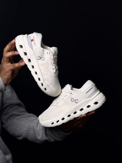On Cloudrunner 3 White Cream