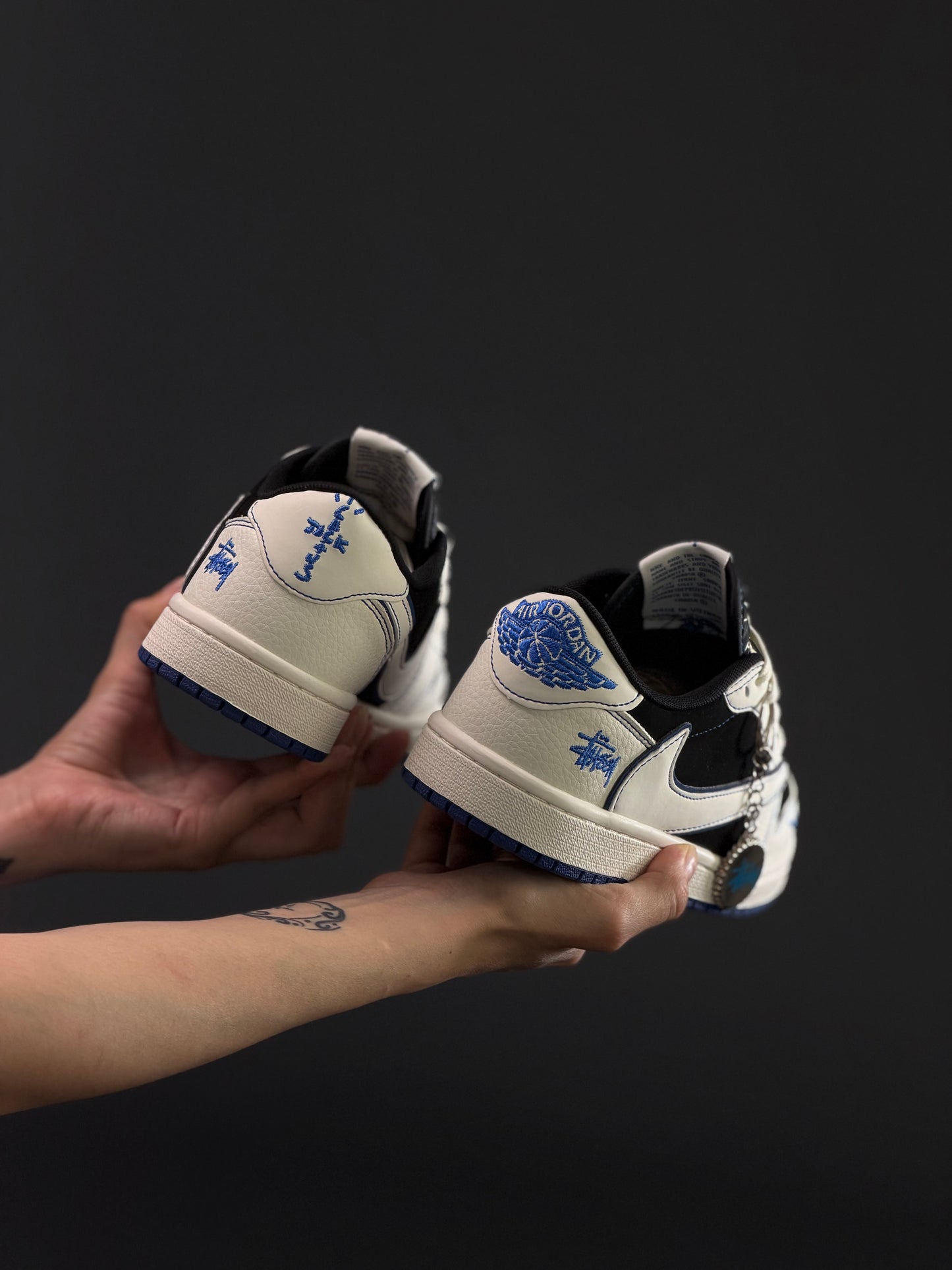Air Jordan 1 Low Travis Custom x Stussy