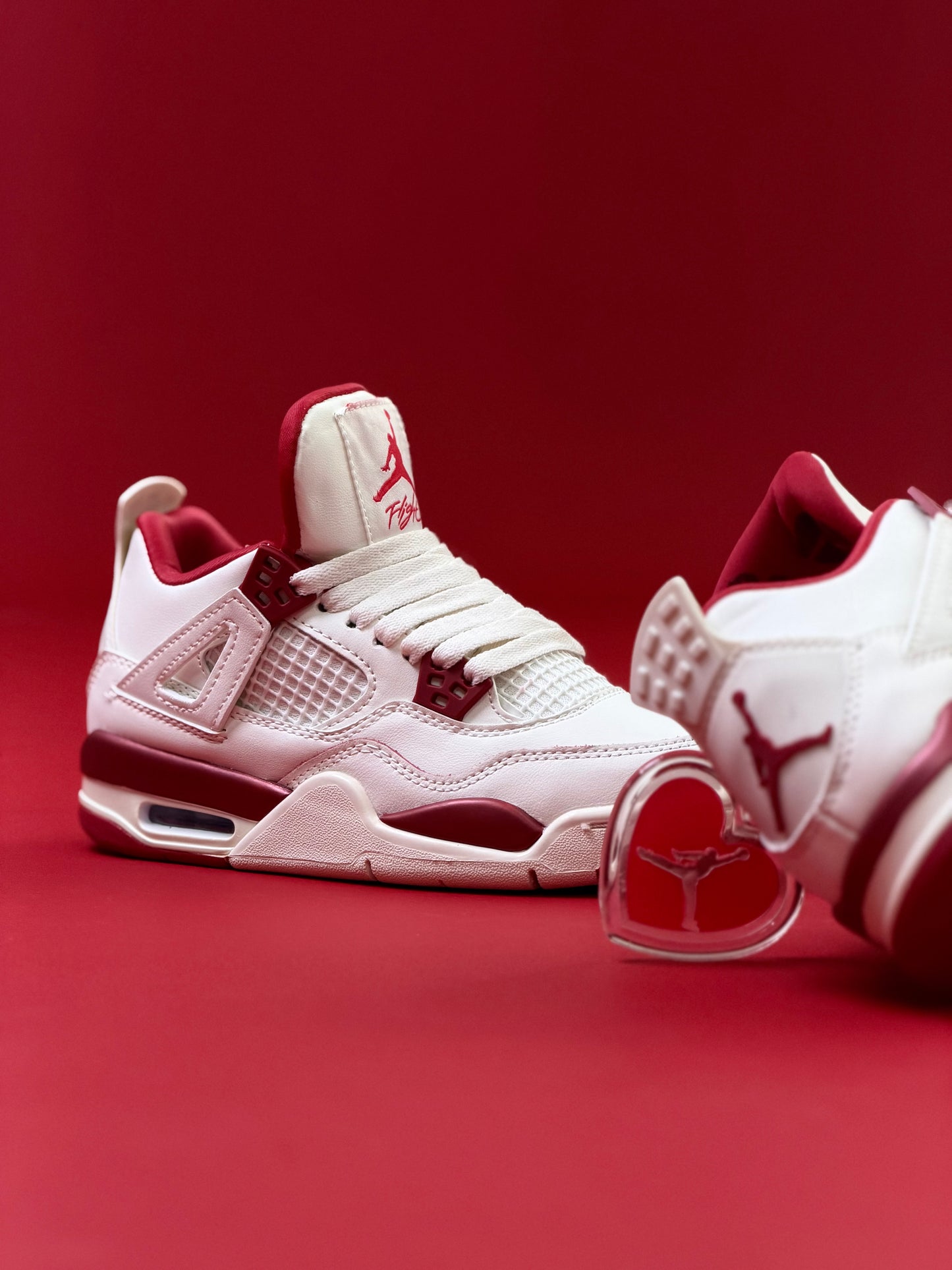 Air Jordan 4 Retro "Valentine's Day"