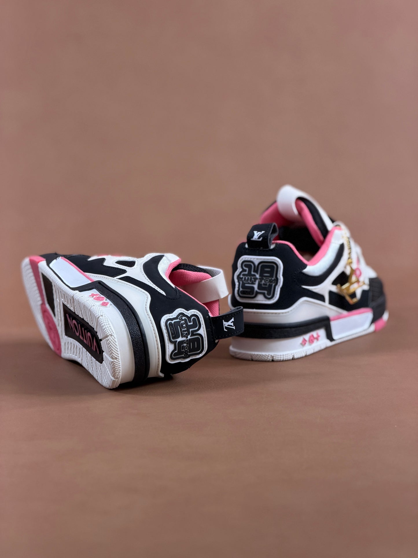 Louis  Vuitton LV Skate Pink